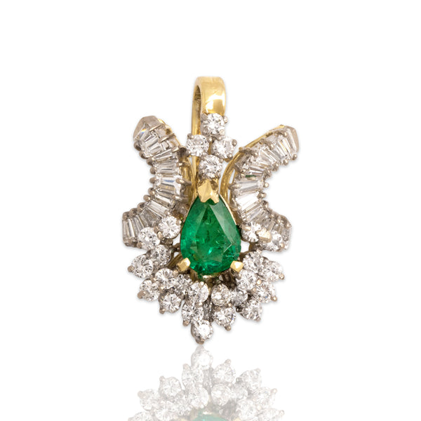 Vintage 18k Yellow Gold .9ct Emerald 1.93cttw Diamond Spectacular Pendant - Close-up view
