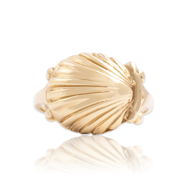 Vintage 14k Yellow Gold Elegant Scrolled Seashell Ring 6.25