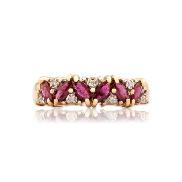 Vintage 14k Yellow Gold .62cttw Ruby Diamond Glistening Chevron Band Ring 10.00