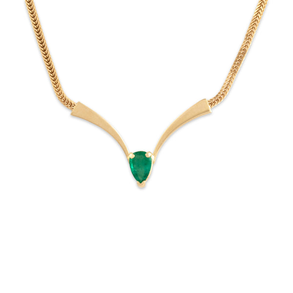 Vintage 14k Yellow Gold Emerald Elegant Chevron Flat Link Necklace - Close-up view
