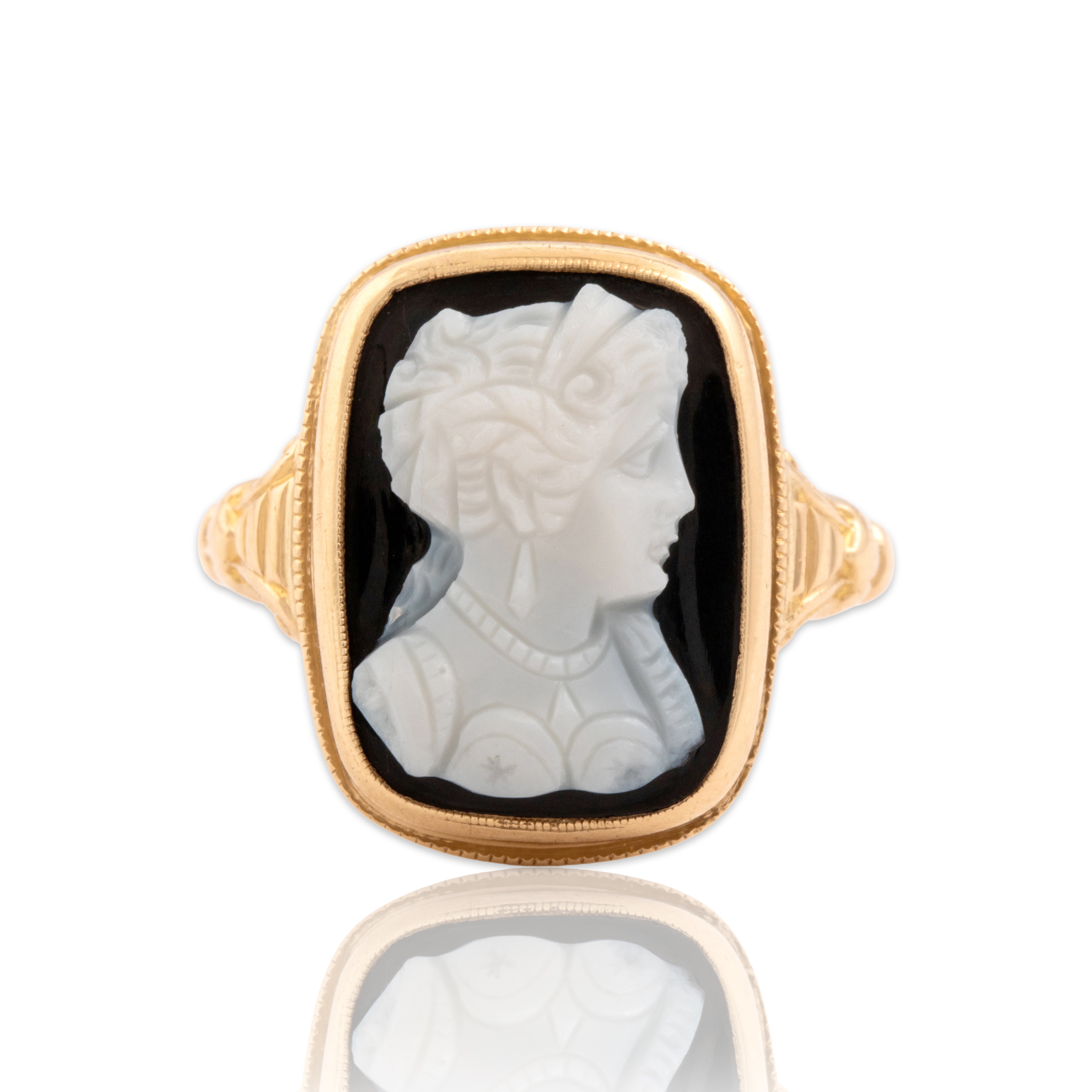 Antique 14k Yellow Gold Banded Agate Decorated Carved Cameo Noblewoman Ring - Close-up view