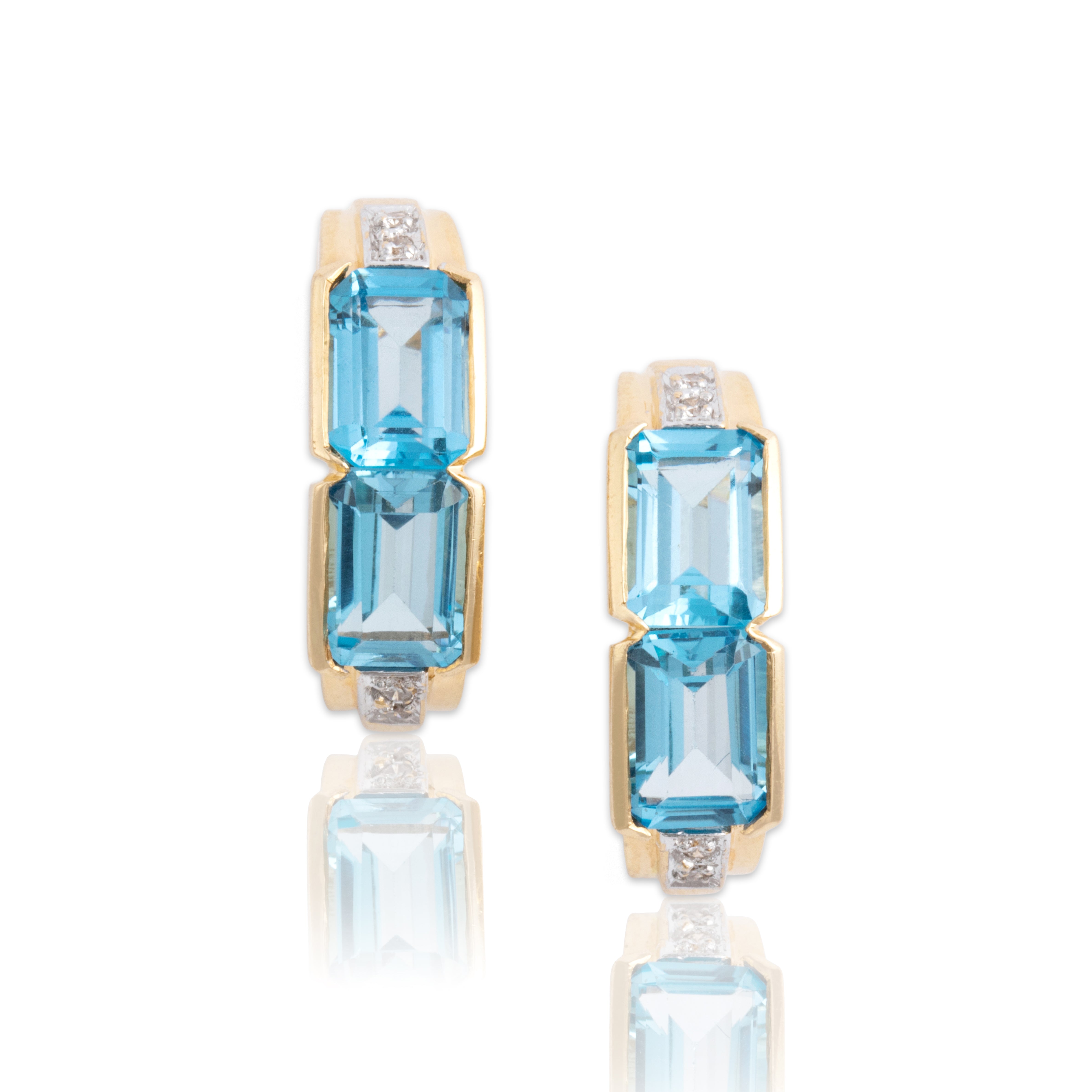 Vintage 14k Yellow Gold 4.72cttw Blue Topaz Diamond Chic Bright Bezel Partial Hoop Earrings - Close-up view