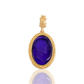 Vintage Italian Large 18k Yellow Gold Decorated Classical-Style Intaglio Pendant