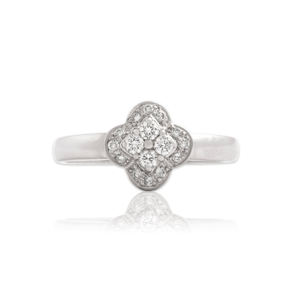Estate 18k White Gold Diamond Chic Sparkling Quatrefoil Ring 6.50