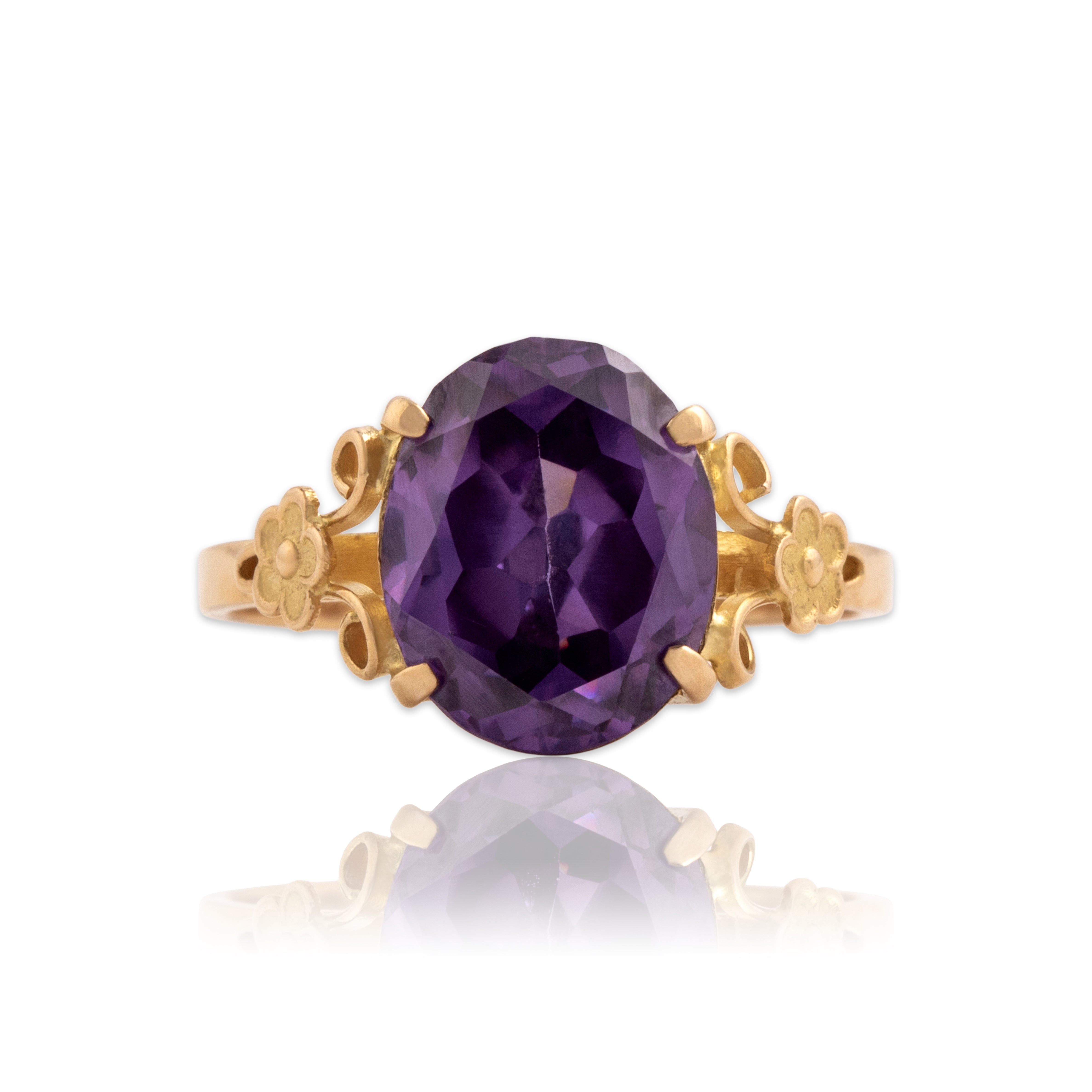 Vintage 18k Yellow Gold 4.13ct Purple Synthetic Garnet Playful Floral Shoulder Ring - Close-up view