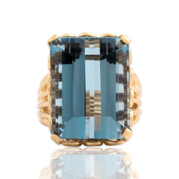 Vintage Heavy 14k Yellow Gold 27.13ct Blue Topaz Open Shoulder Cocktail Ring 6.50