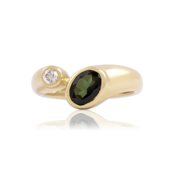Vintage 14k Yellow Gold .79ct Green Tourmaline Diamond Gleaming Duo Ring 6.25