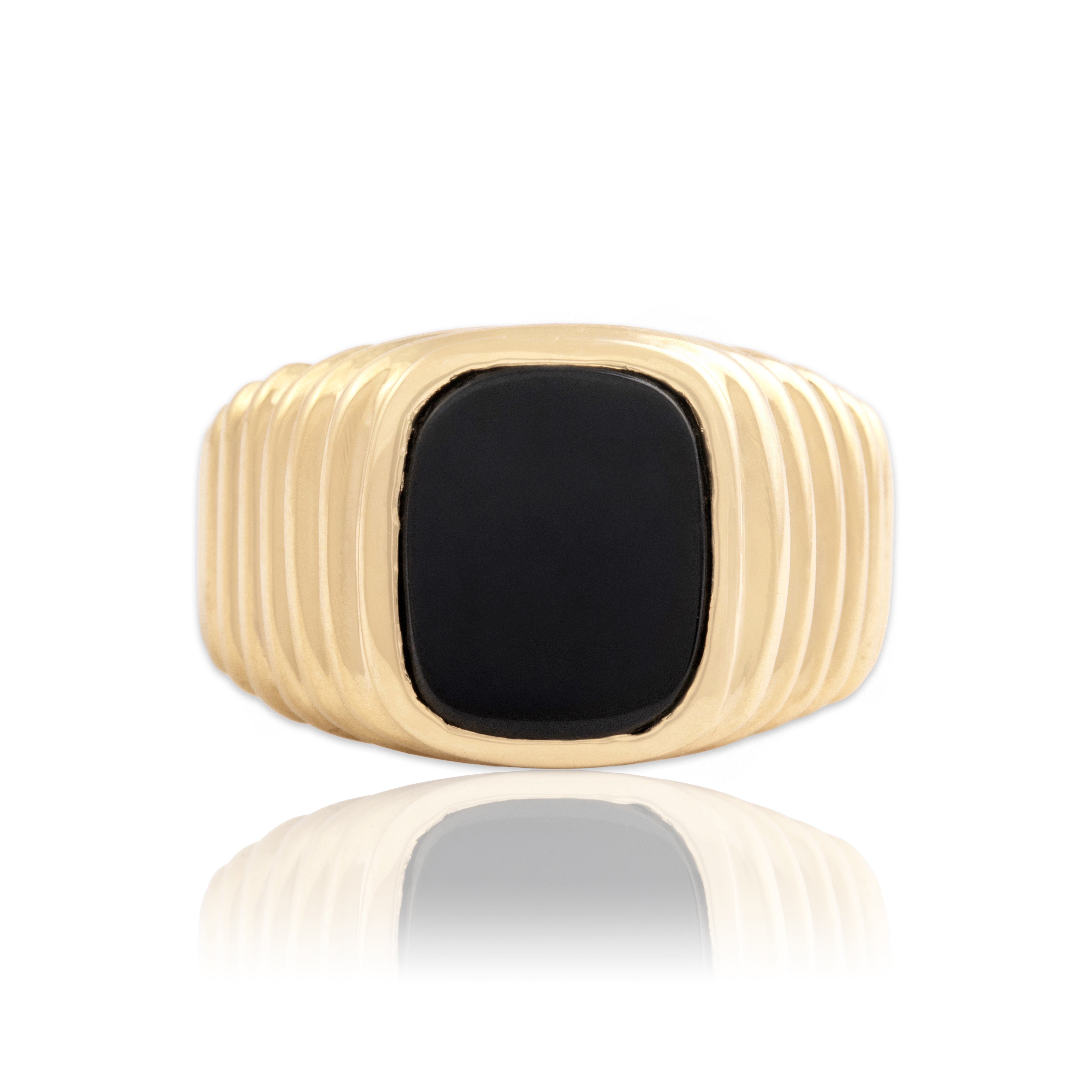 Vintage 14k Yellow Gold 1.56ct Onyx Bold Ribbed Shoulder Signet Ring - Close-up view