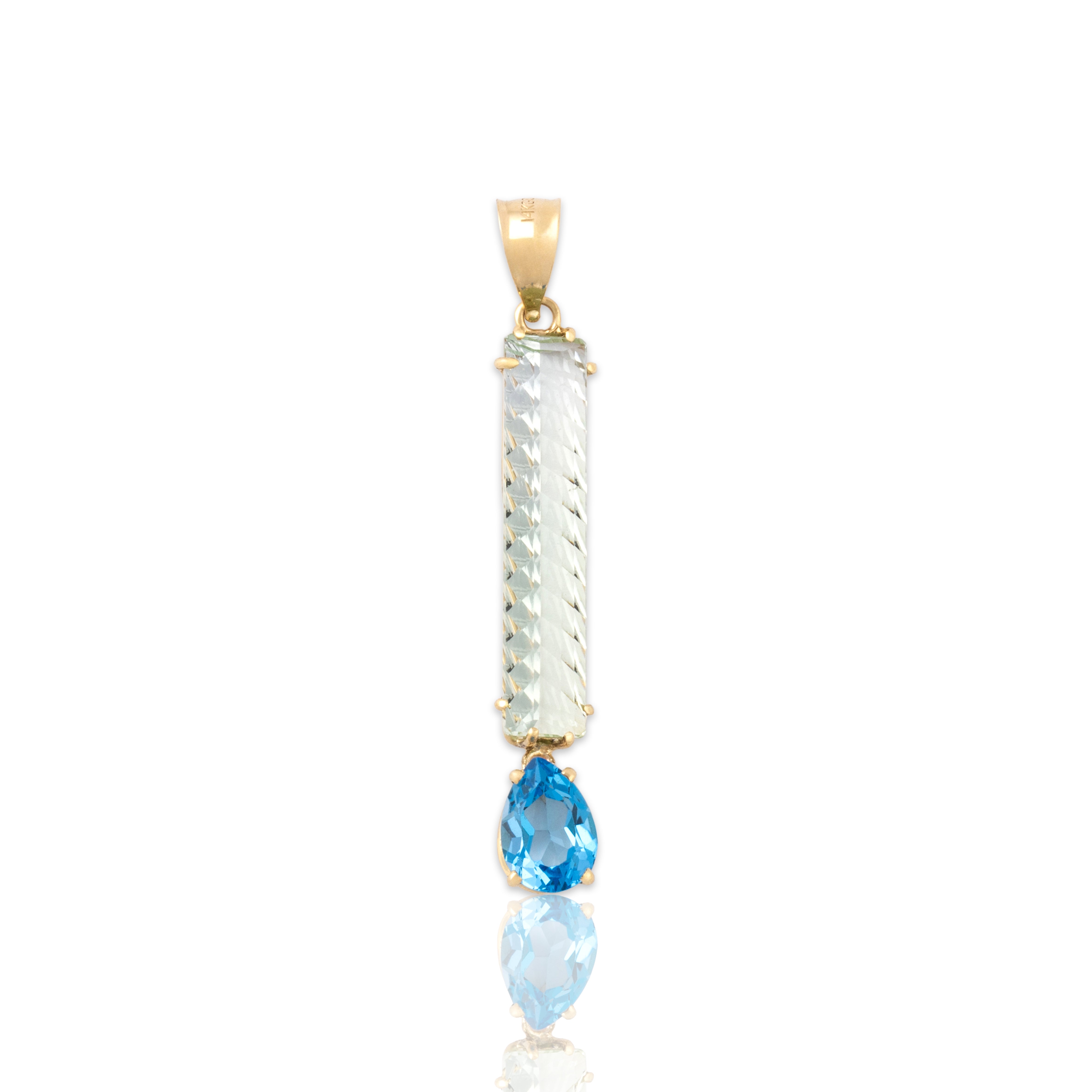 Vintage 14k Yellow Gold 5.26ct Aquamarine 2.09ct Blue Topaz Long Fancy-Cut Dangle Pendant - Close-up view
