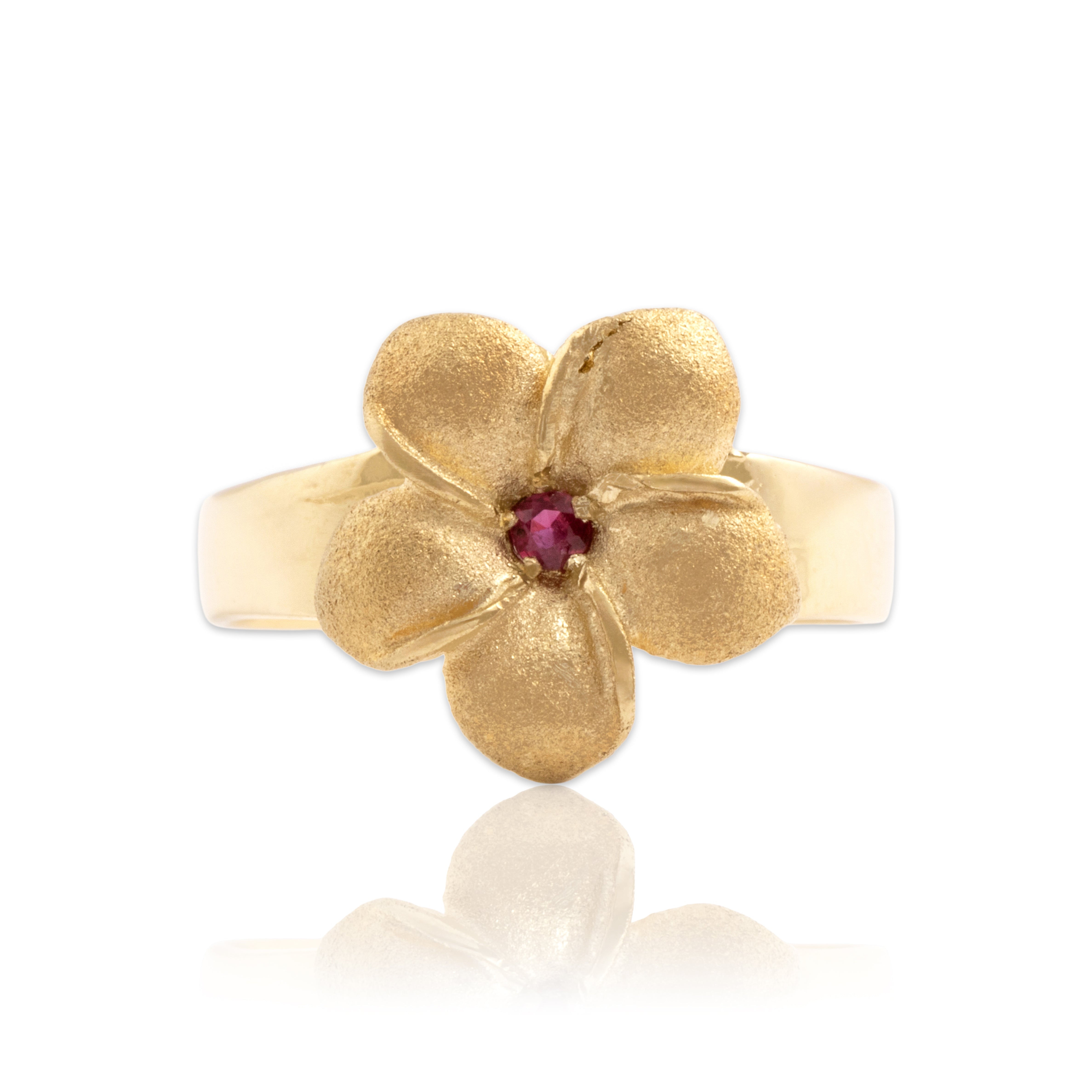 Vintage 14k Yellow Gold Ruby Tropical Brushed Flower Ring - Close-up view