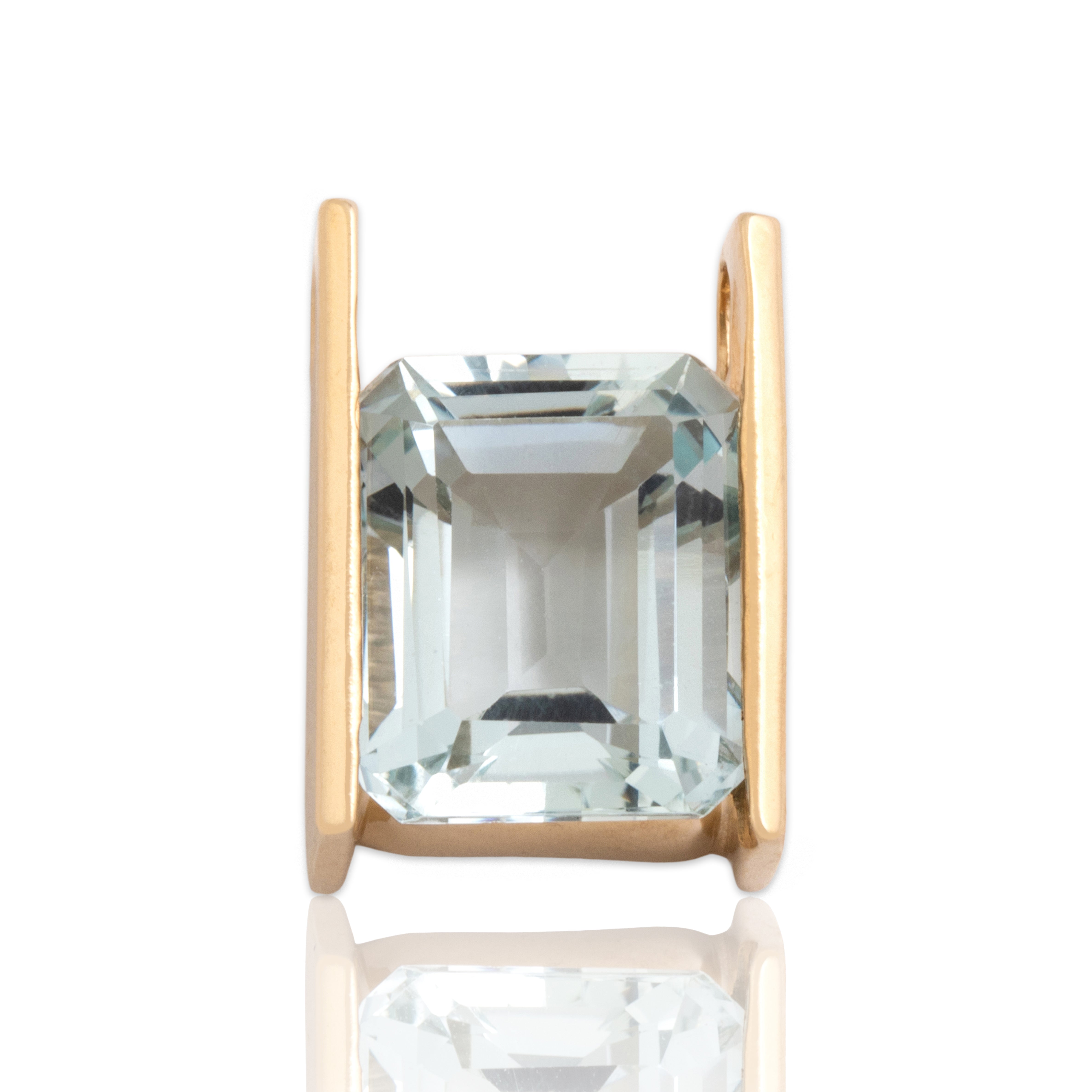Vintage 10k Yellow Gold 5.69ct Aquamarine Chic Suspended Solitaire Slide Pendant - Close-up view