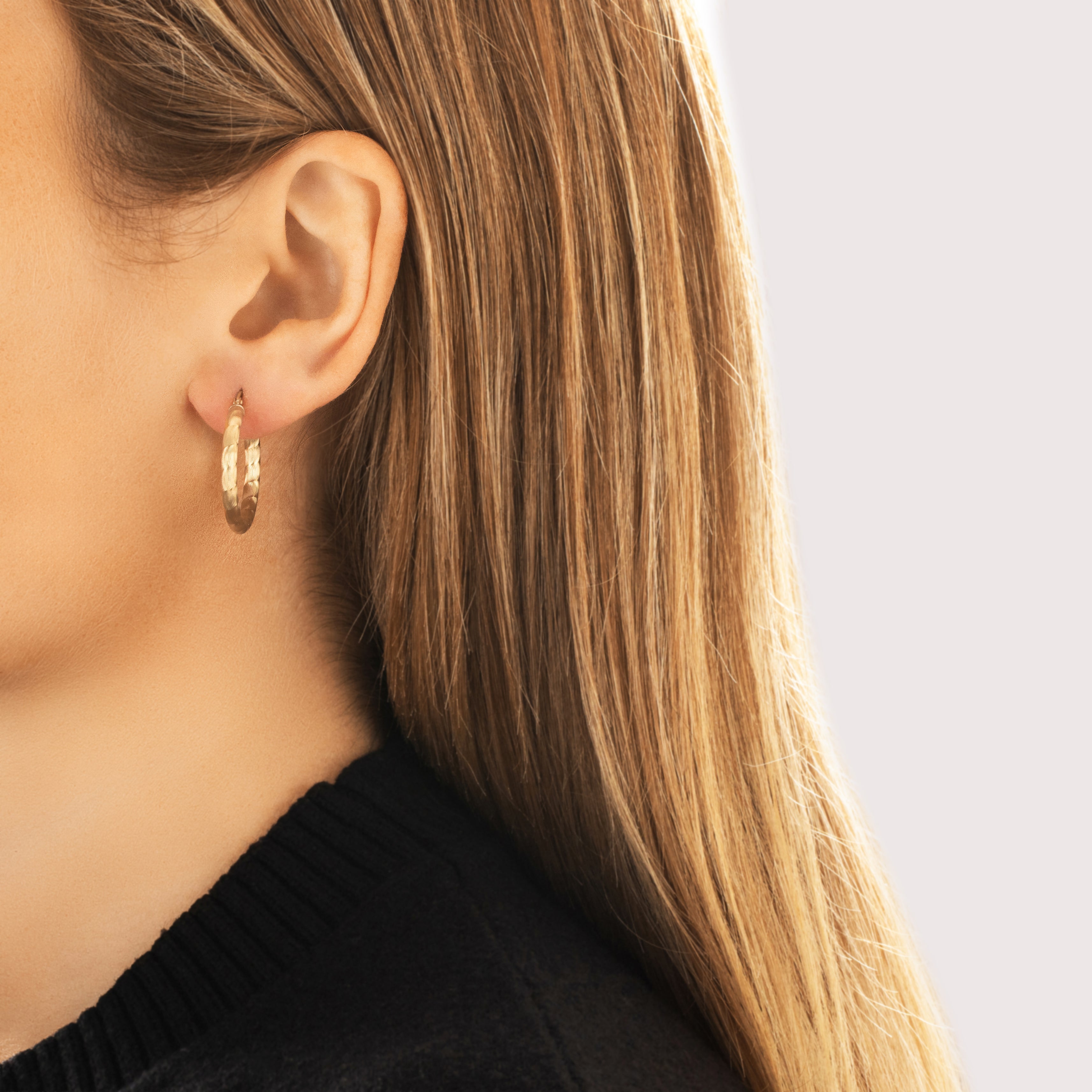 Vintage Italian 18k Yellow Gold Gleaming Swooped Textured Hoop Earrings - On model view