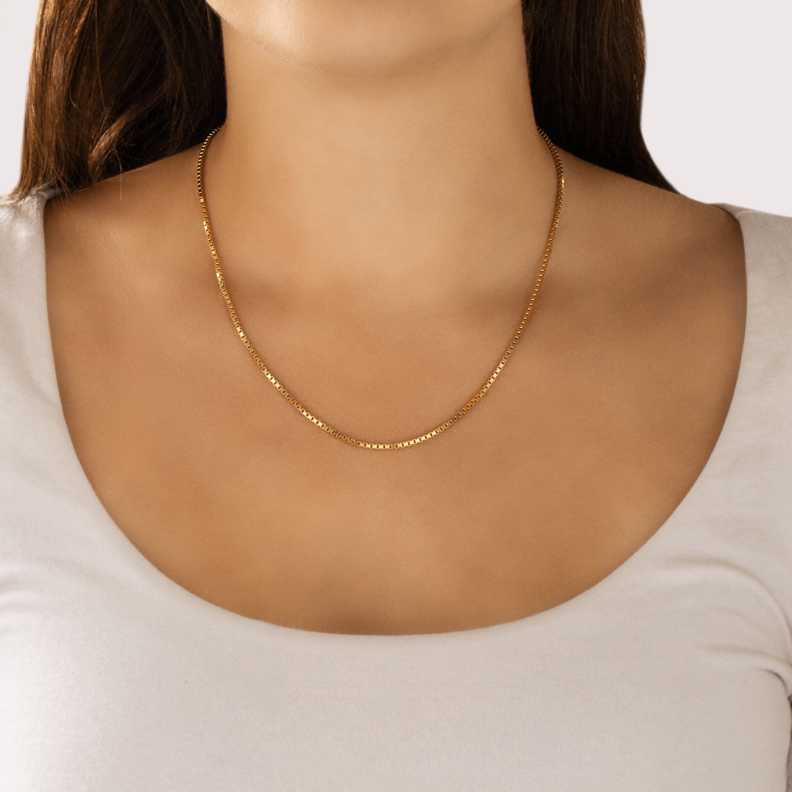 Vintage 14k Yellow Gold 1.6mm Dimensional Box Chain - On model view