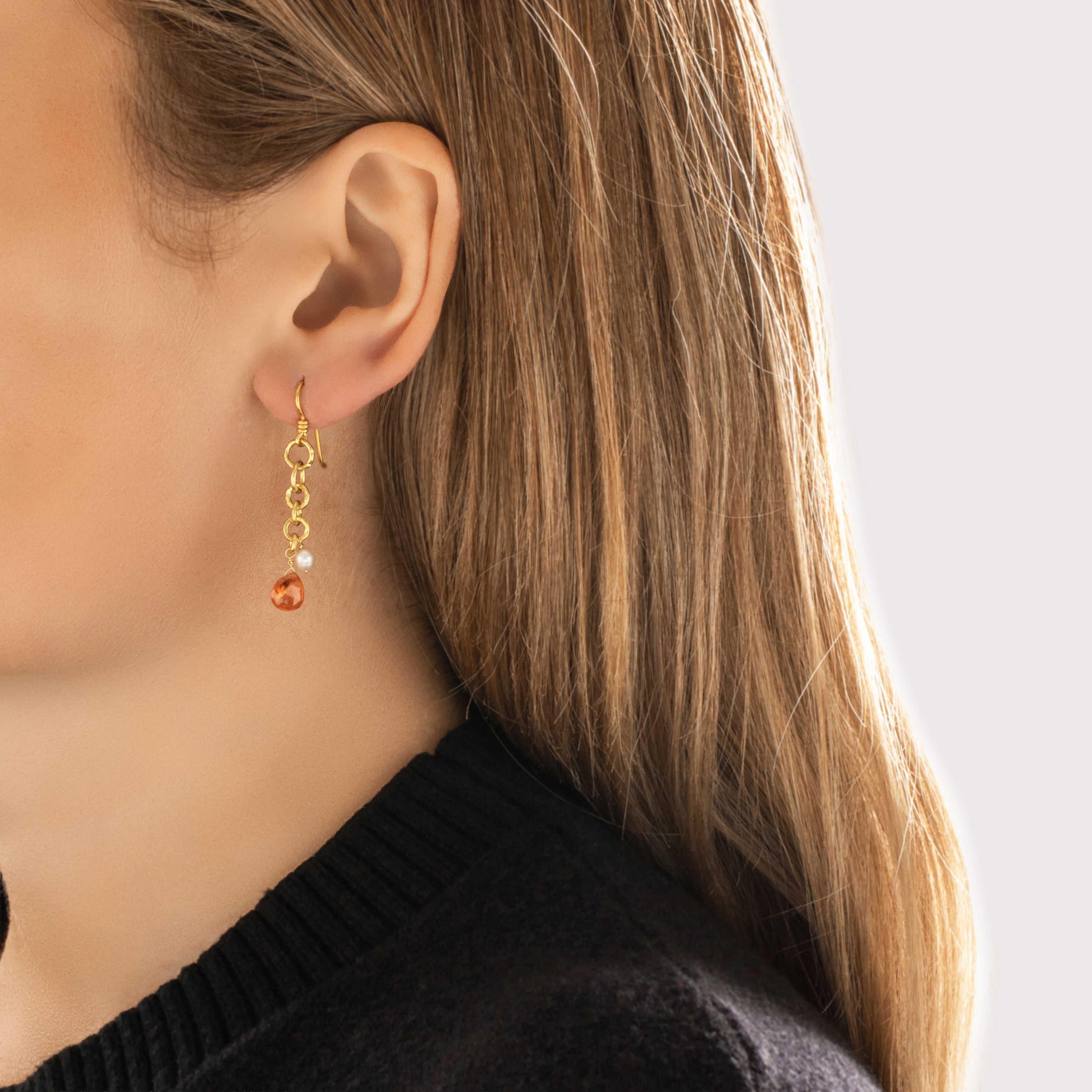 Vintage 18k Yellow Gold 2.49cttw Orange Quartz Seed Pearl Artistic Link Drop Dangle Earrings - On model view