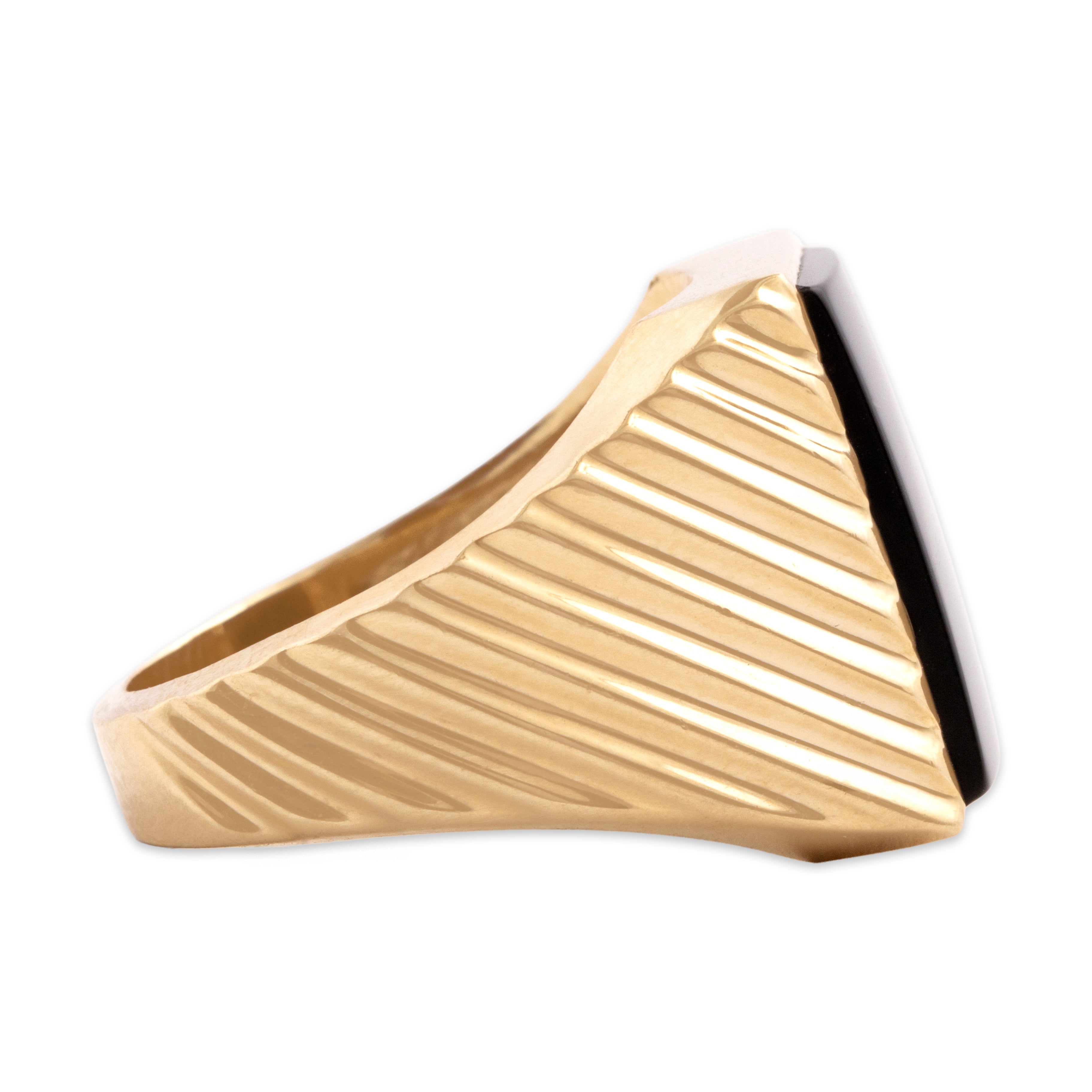 Vintage Heavy 14k Yellow Gold 3.53ct Onyx Diagonal Ribbed Rectangle Ring - Side view