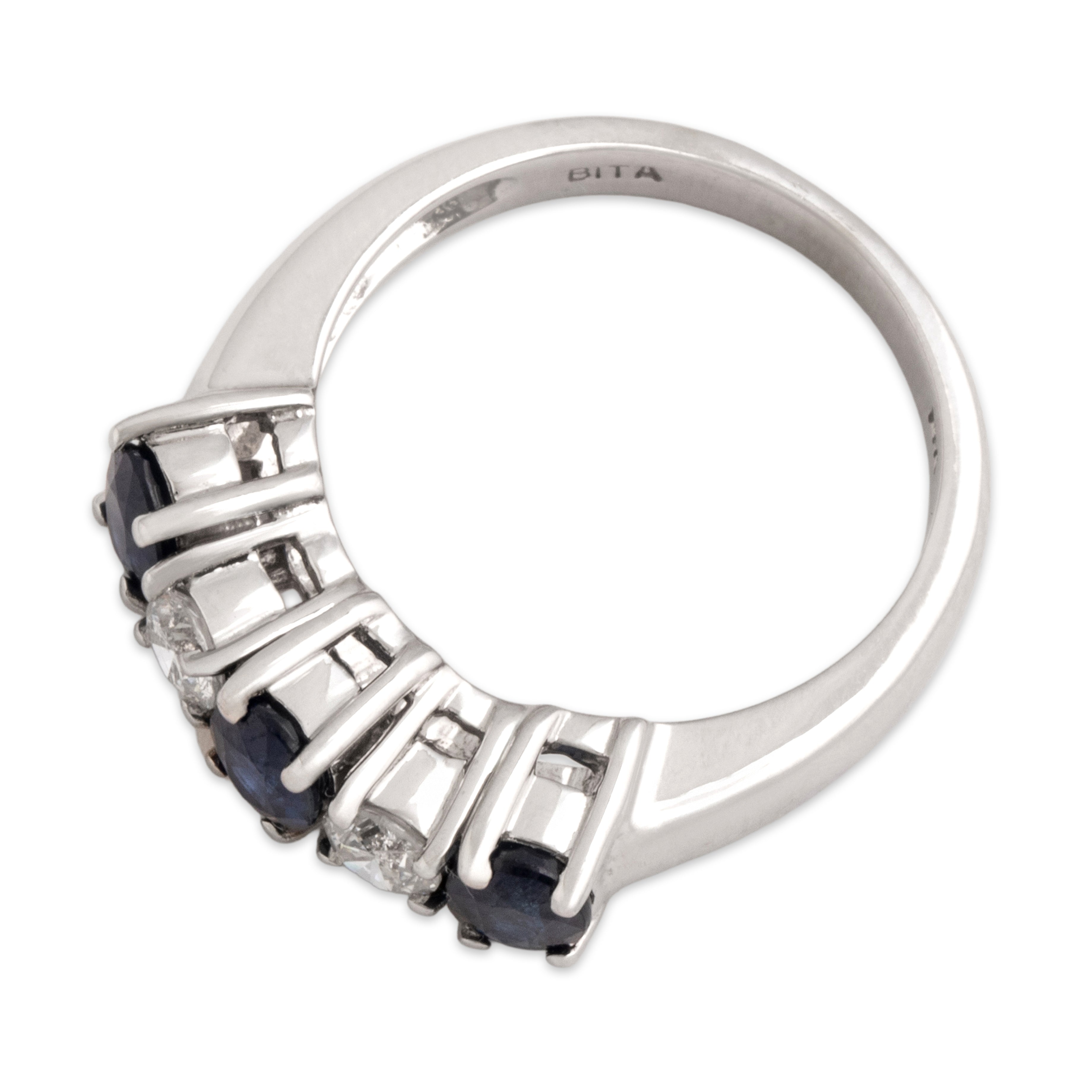 Vintage 14k White Gold 1.34cttw Blue Sapphire Diamond Glittering Alternating Line Ring - Overall view