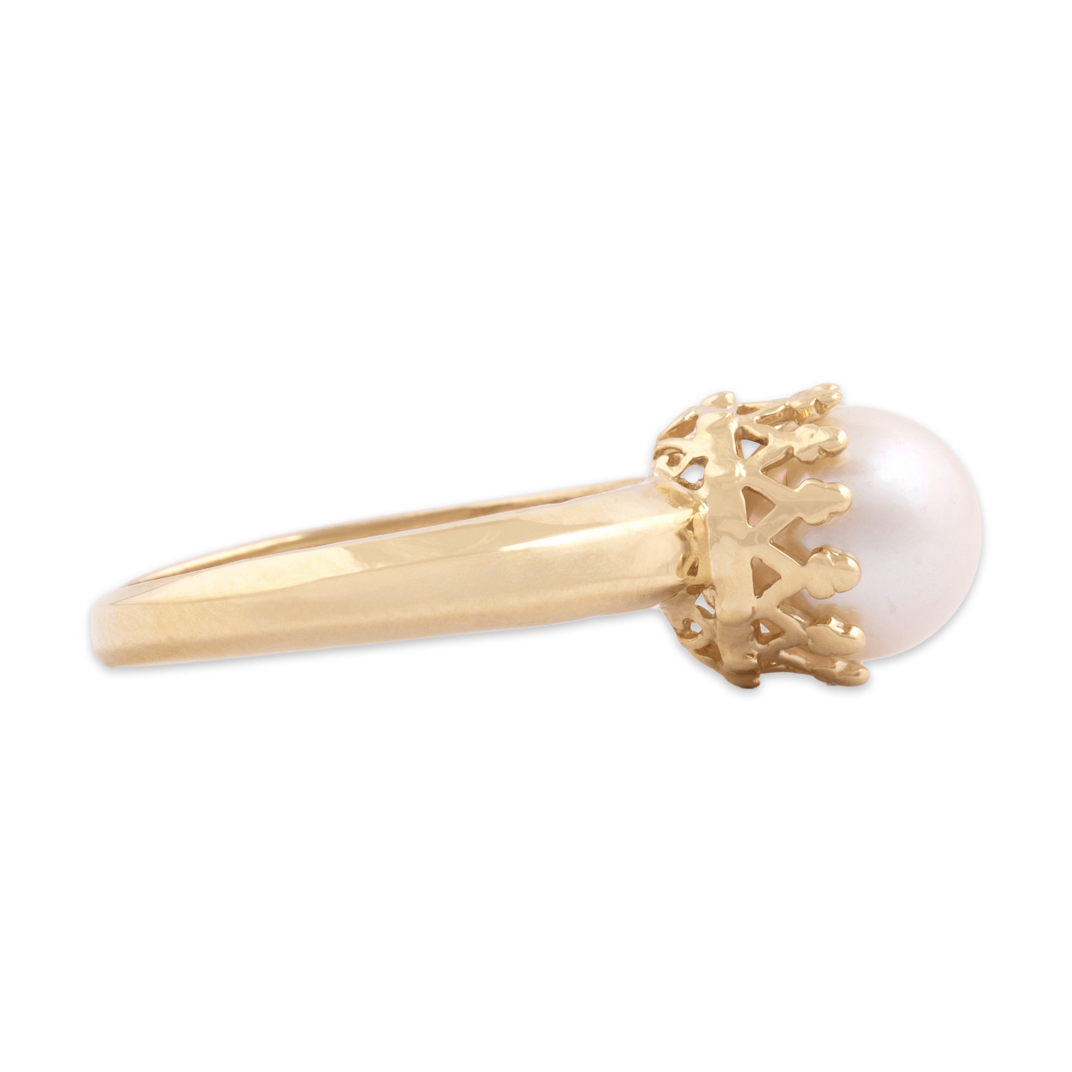 Vintage 14k Yellow Gold Pearl Luminous Crown-Set Ring - Side view