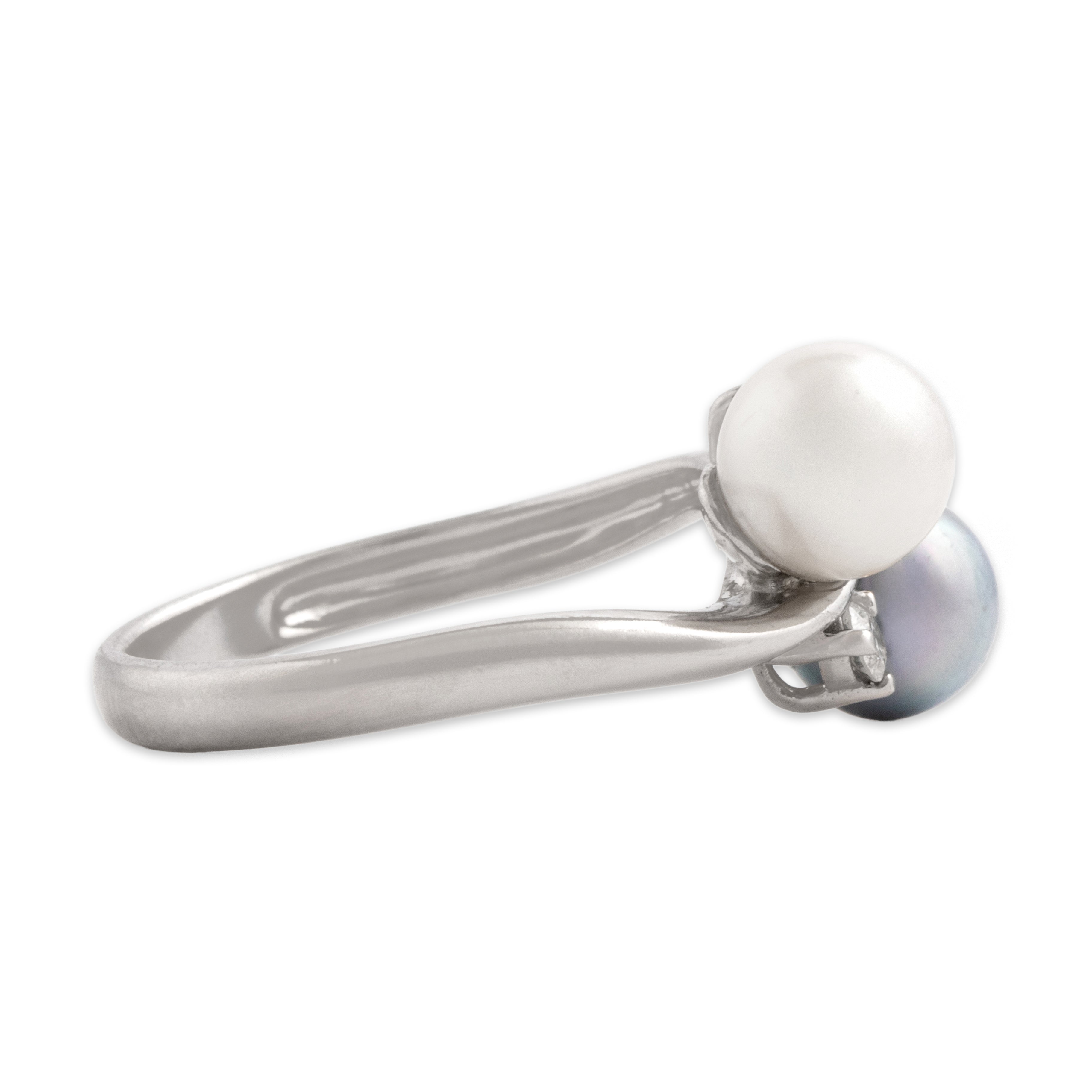 Vintage 14k White Gold White & Blue Pearl Diamond Fantastic Naturalistic Wavy Ring - Side view