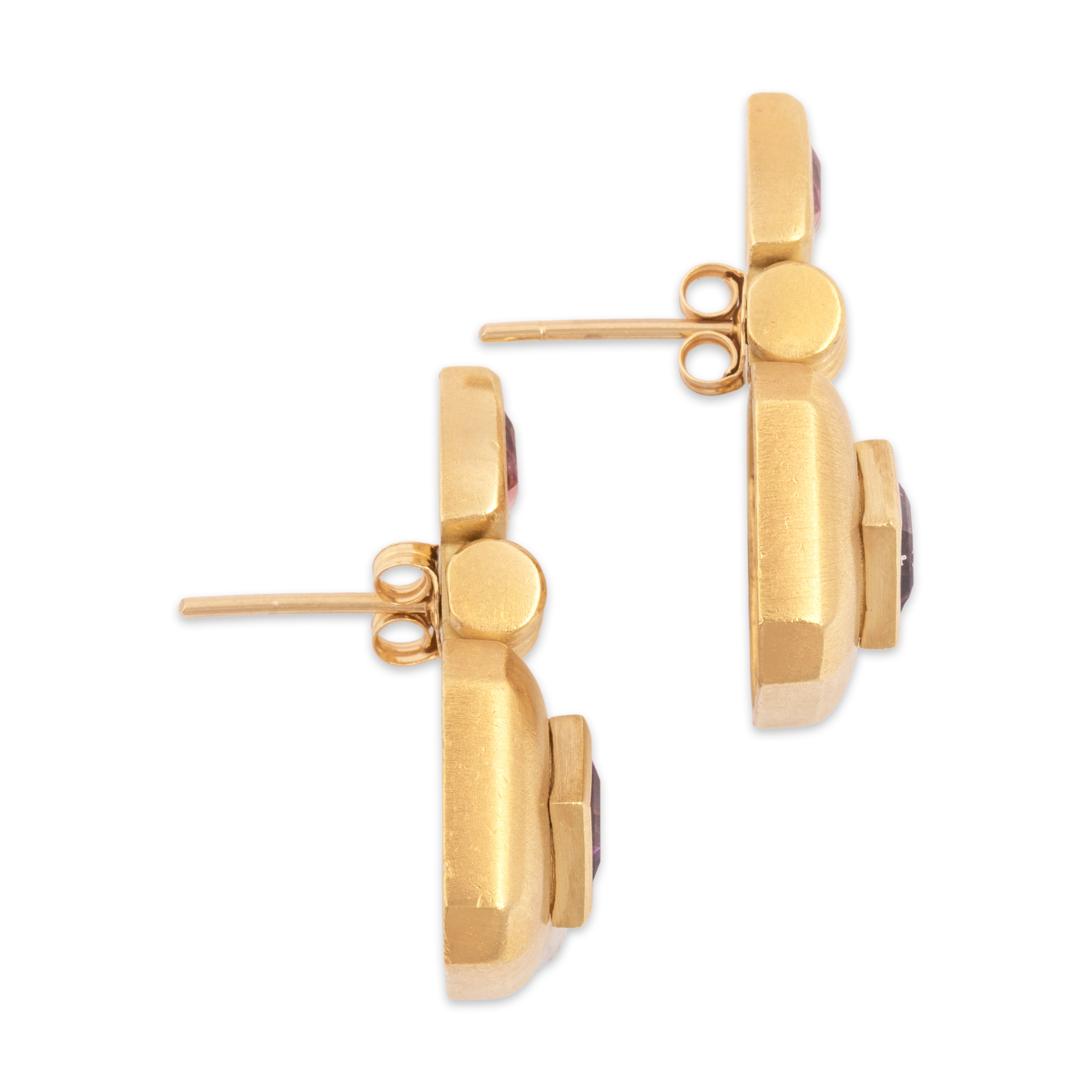 Vintage Heavy 18k Yellow Gold 1.75cttw Amethyst Geometric Stack Stud Earrings - Side view