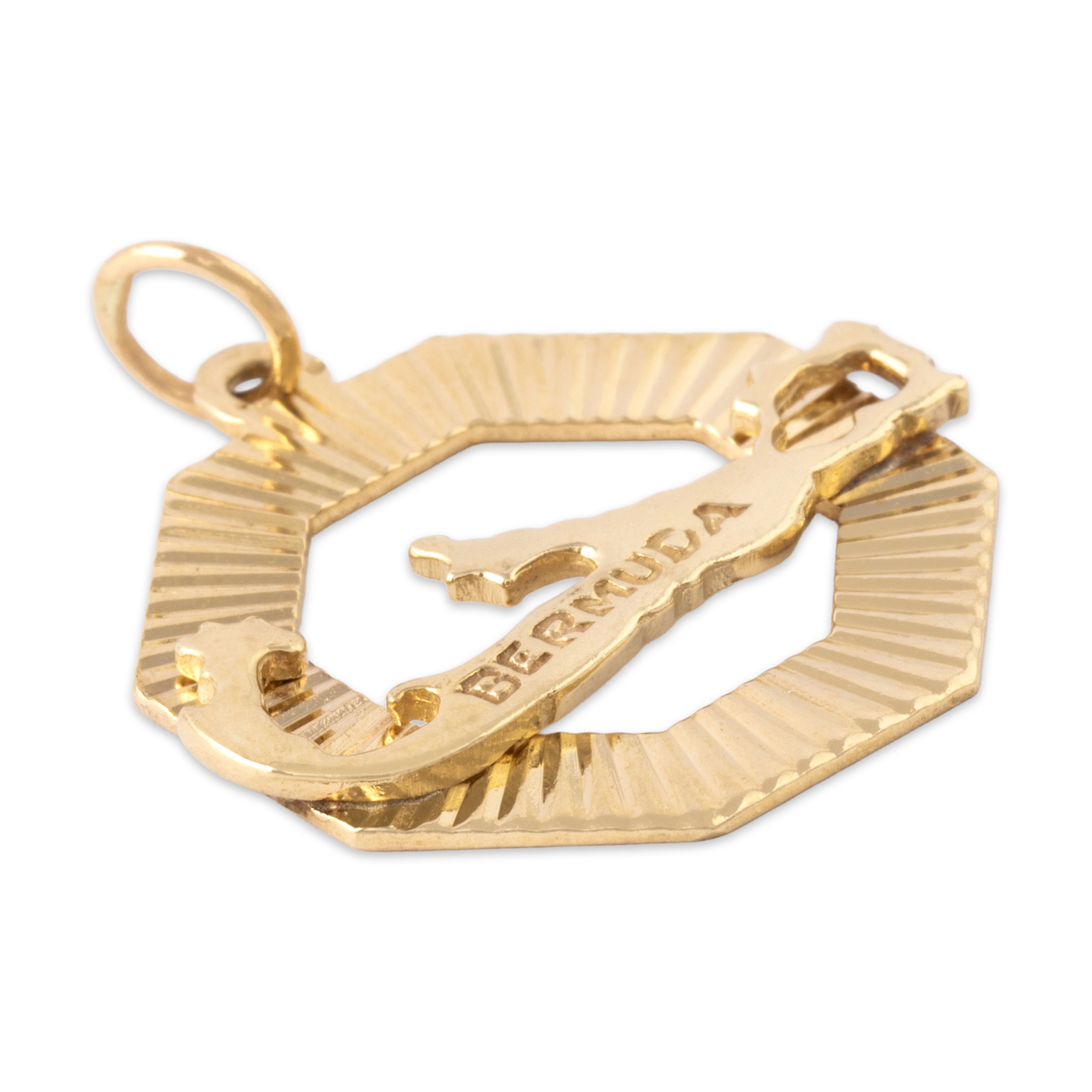 Vintage 14k Yellow Gold Bermuda Island Engine-Turned Border Charm / Pendant - detail view #1