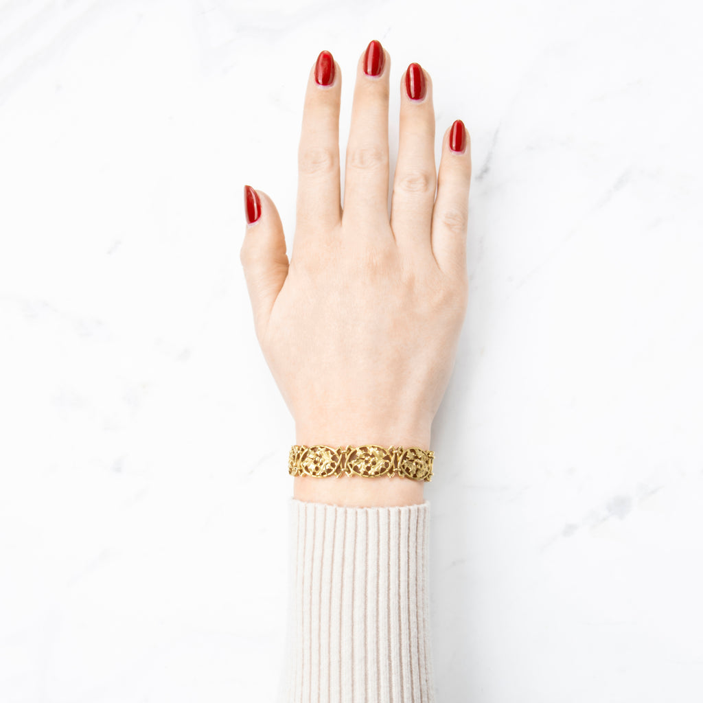 Antique French 18k Yellow Gold Spectacular Holly Bracelet 6.75"
