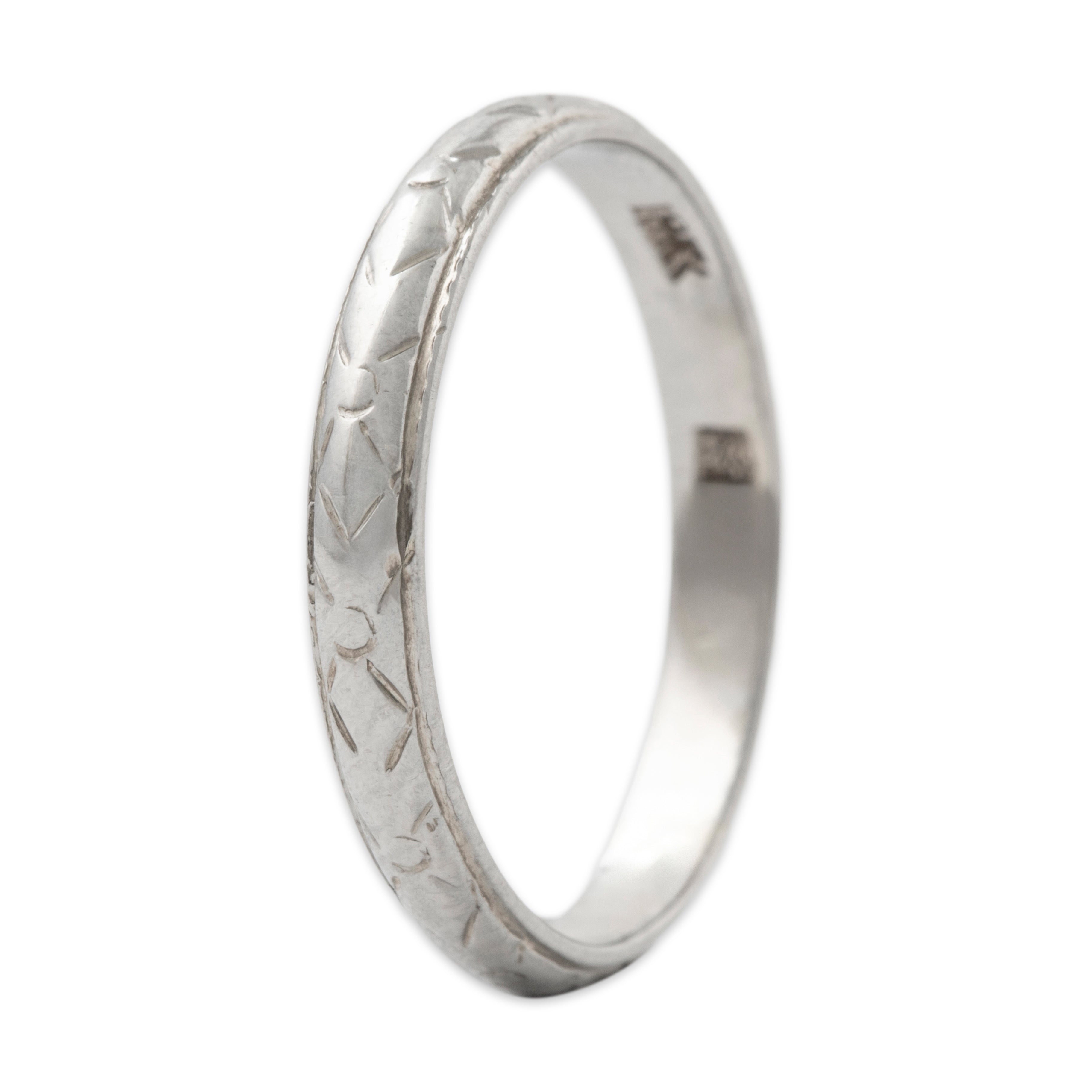 Antique Art Deco 18k White Gold Engraved Details Band Ring 6.25