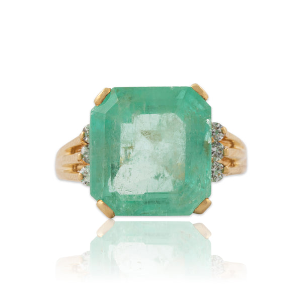 Vintage 14k Yellow Gold 4.4ct Emerald .21cttw Diamond Cocktail Ring 6.75