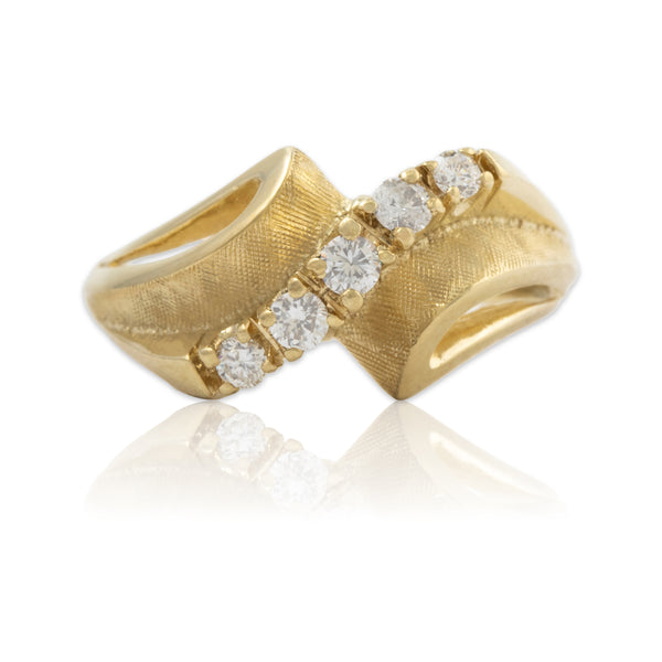 Vintage 14k Yellow Gold .234cttw Diamond Chic Ring 5.75