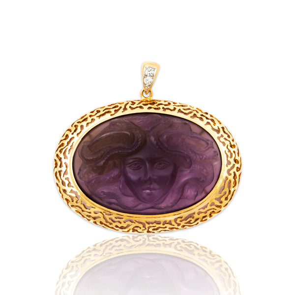 Vintage Oversized 18k Yellow Gold 95ct Amethyst Diamond Carved Medusa Pendant