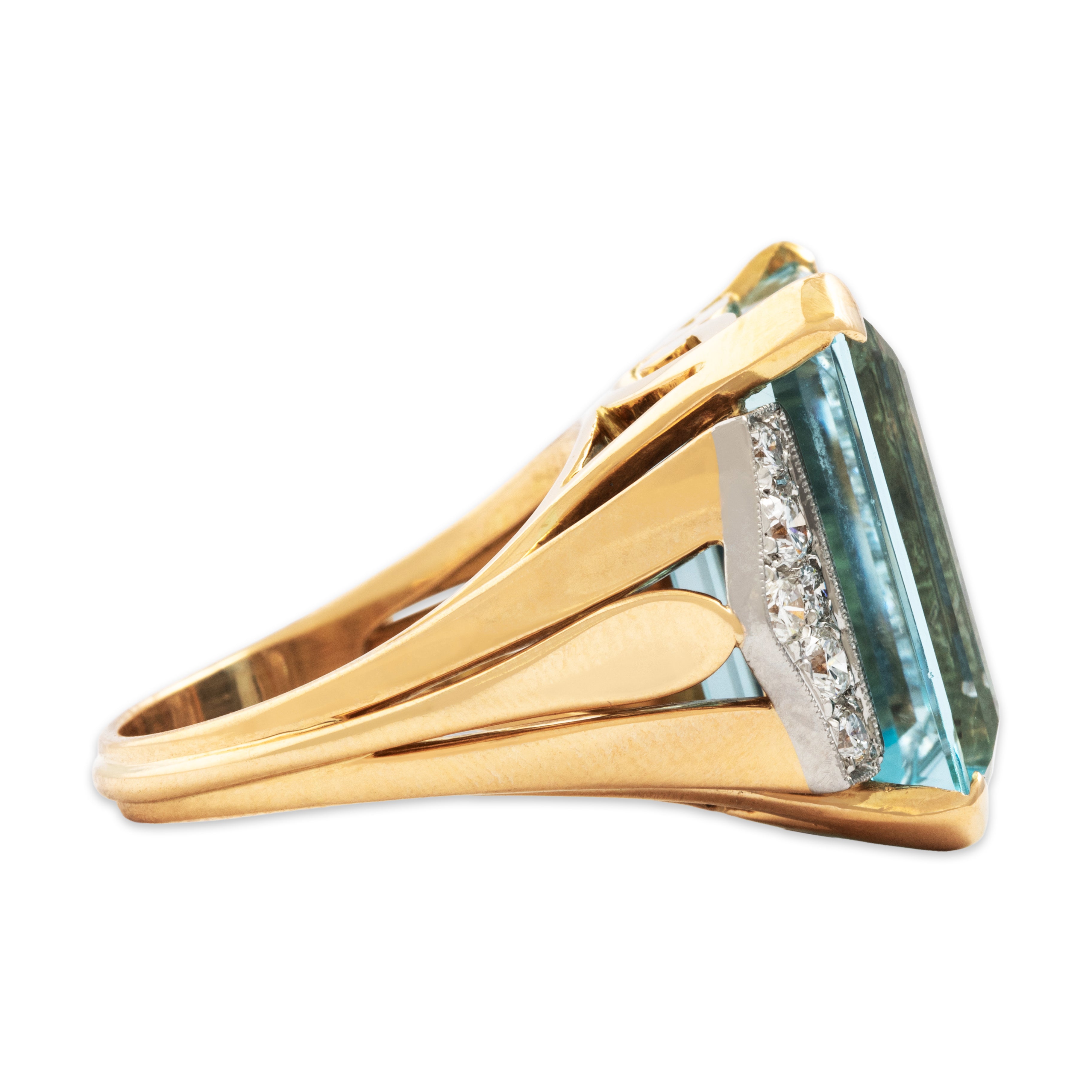 Vintage 18k Yellow Gold 18ct Aquamarine .7cttw Diamond Exceptional Cocktail Ring 5.50