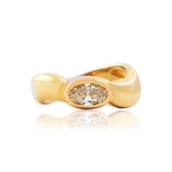 Vintage 14k Yellow Gold .7ct Diamond Wavy East-West Sparkling Band Ring 4.25