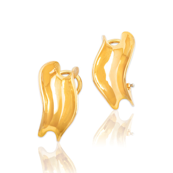 Vintage 18k Yellow Gold Wonderful Wavy Hoop Omega Back Earrings