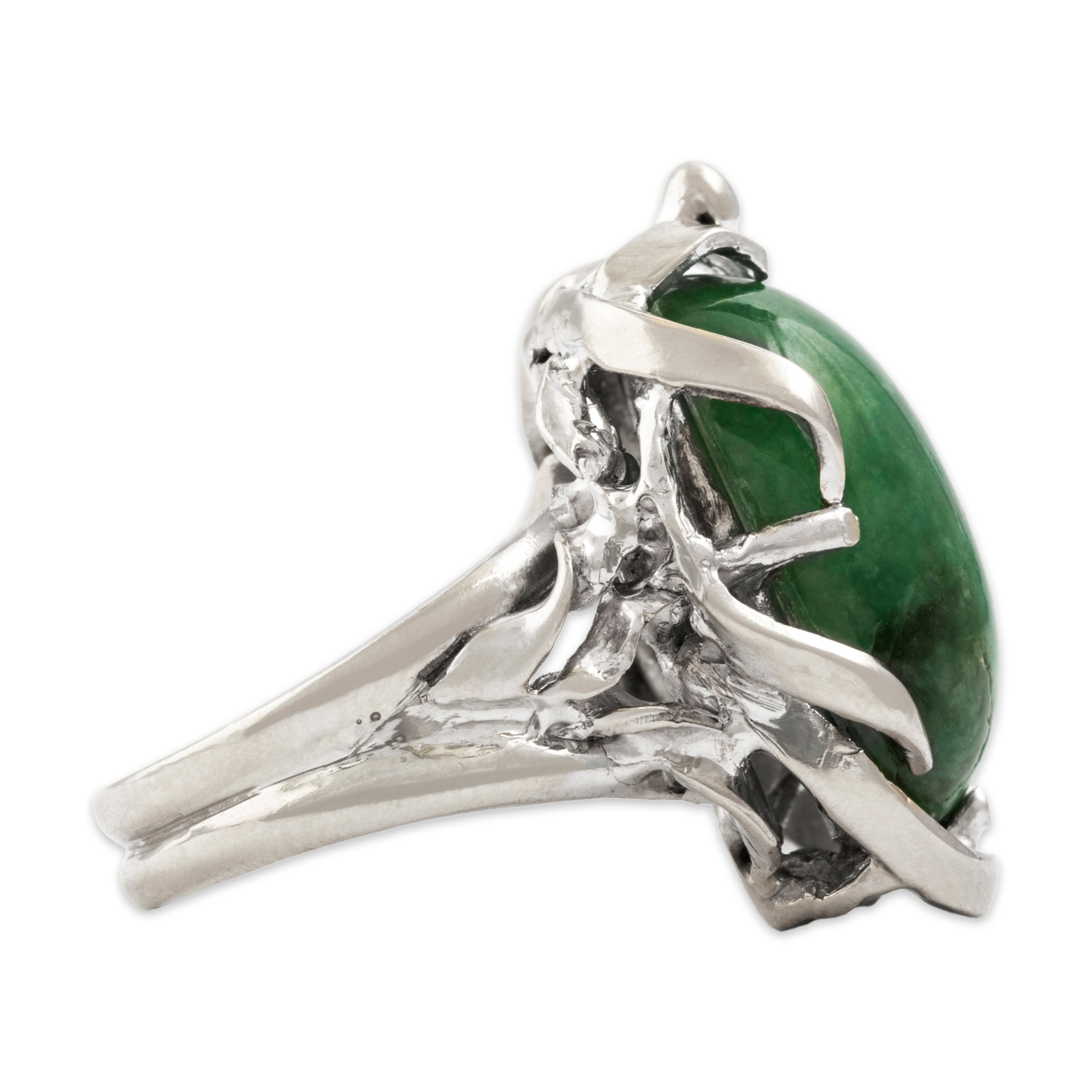 Vintage 14k White Gold 10.68ct Green Jade Brutalist Ring - Side view