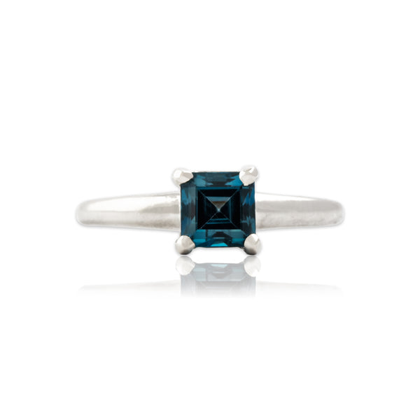 Vintage 14k White Gold 1ct London Blue Topaz Simple Solitaire Square Ring 7.00