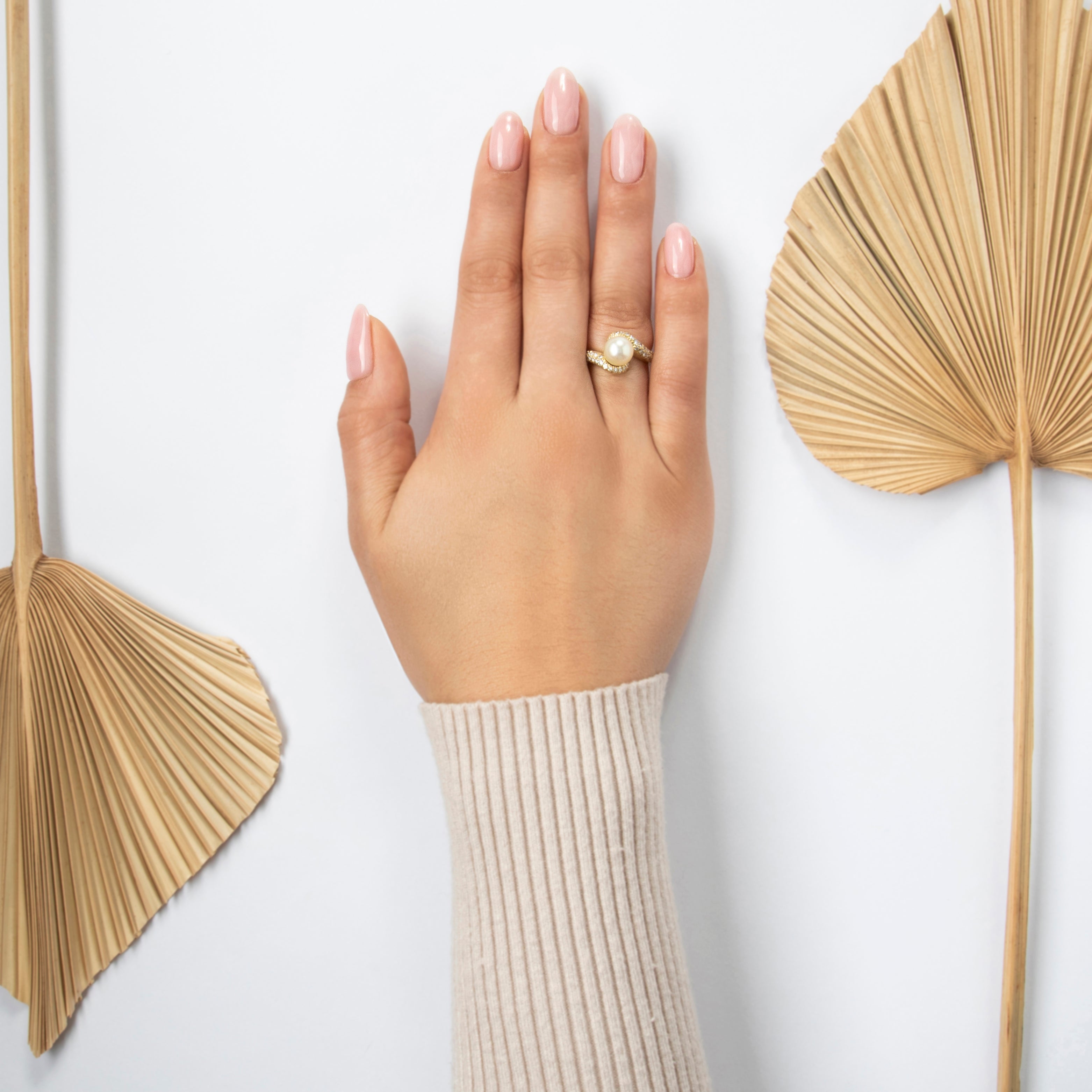 Vintage Kurt Wayne Heavy 18k Yellow Gold Pearl .388cttw Diamond Aphrodite Ring - On model view