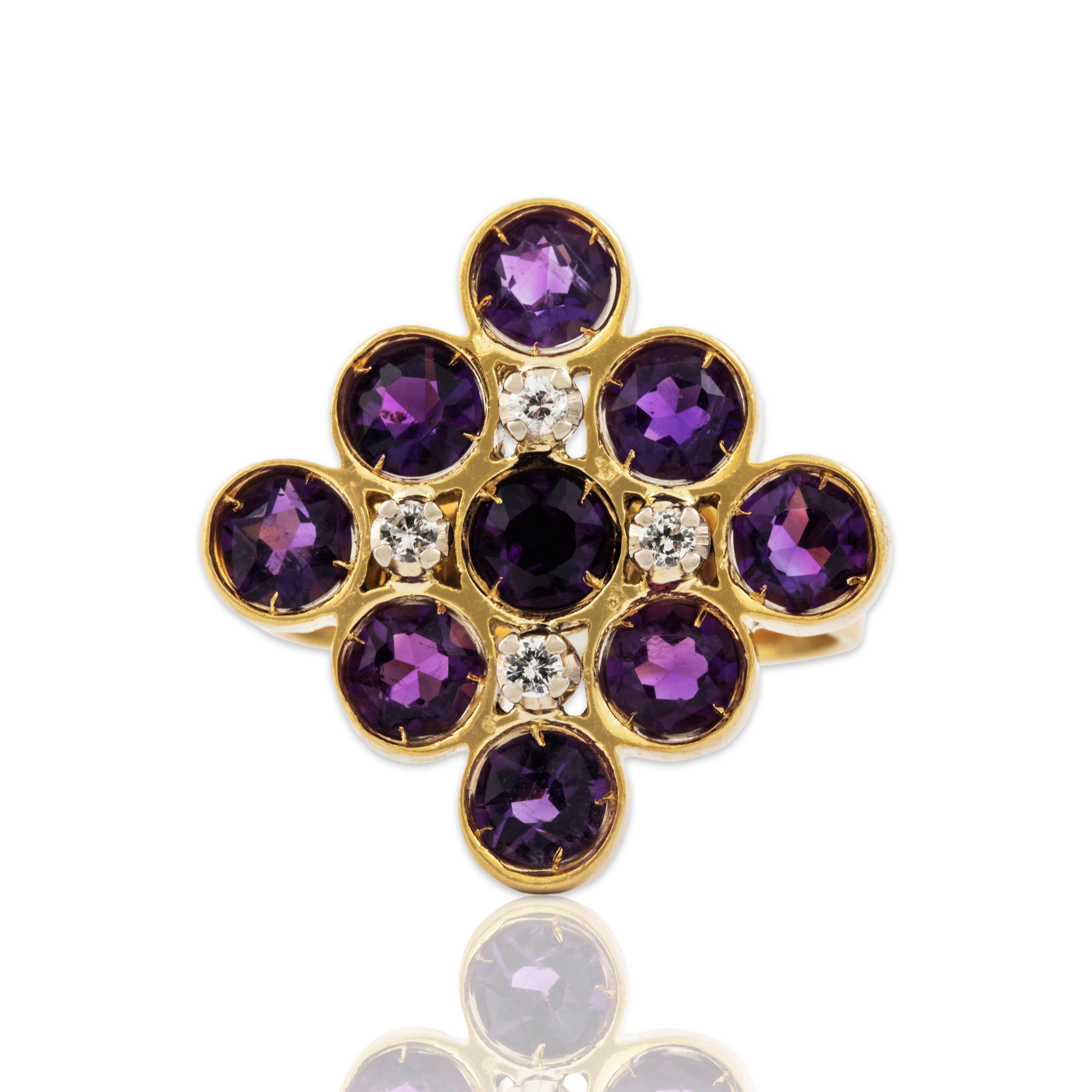 Vintage Italian 18k Yellow Gold 1.9cttw Amethyst Diamond Statement Ring - Close-up view