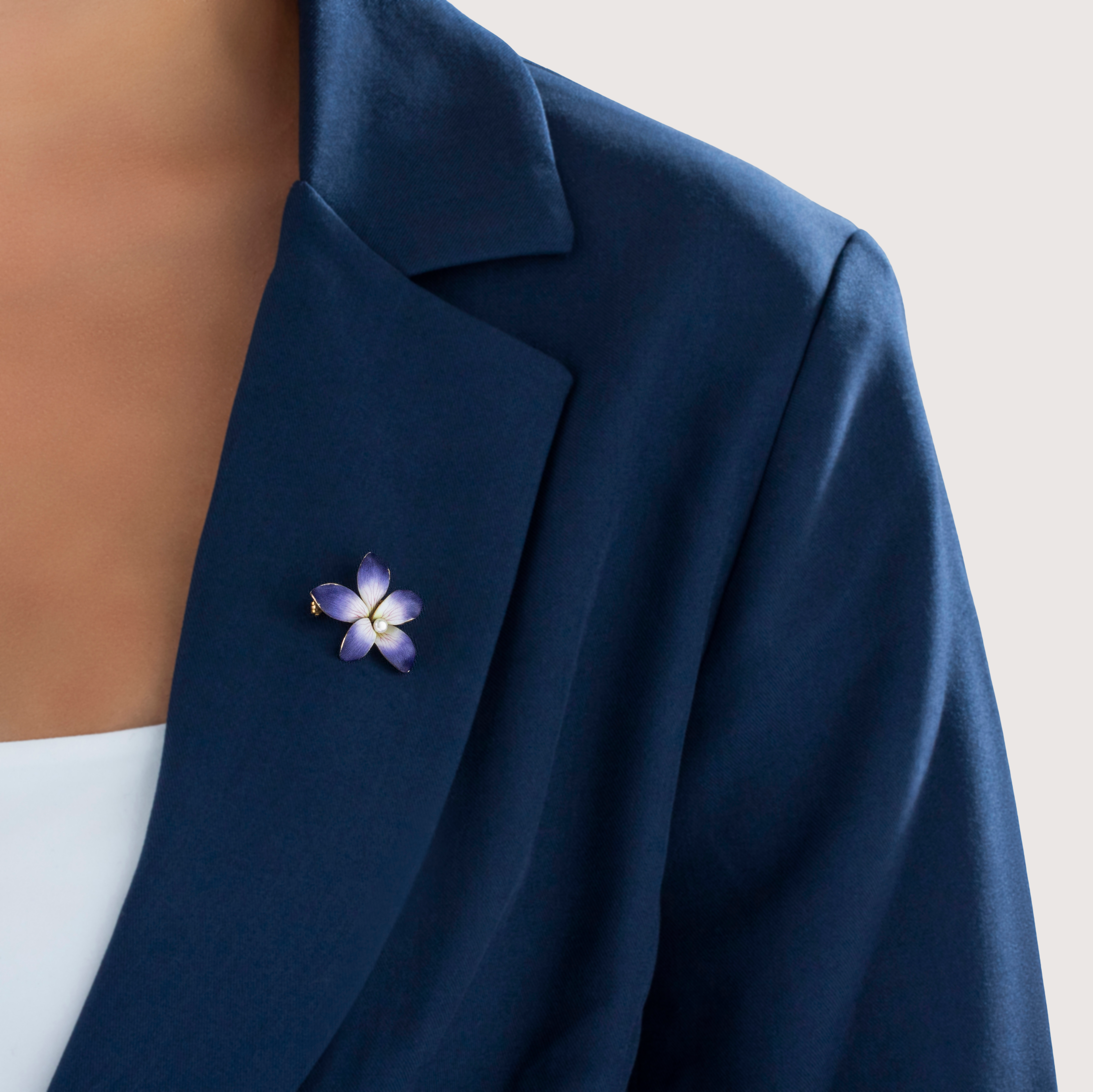 Antique Large 14k Yellow Gold Pearl Excellent Enamel Violet Blossom Brooch / Pin - On model view