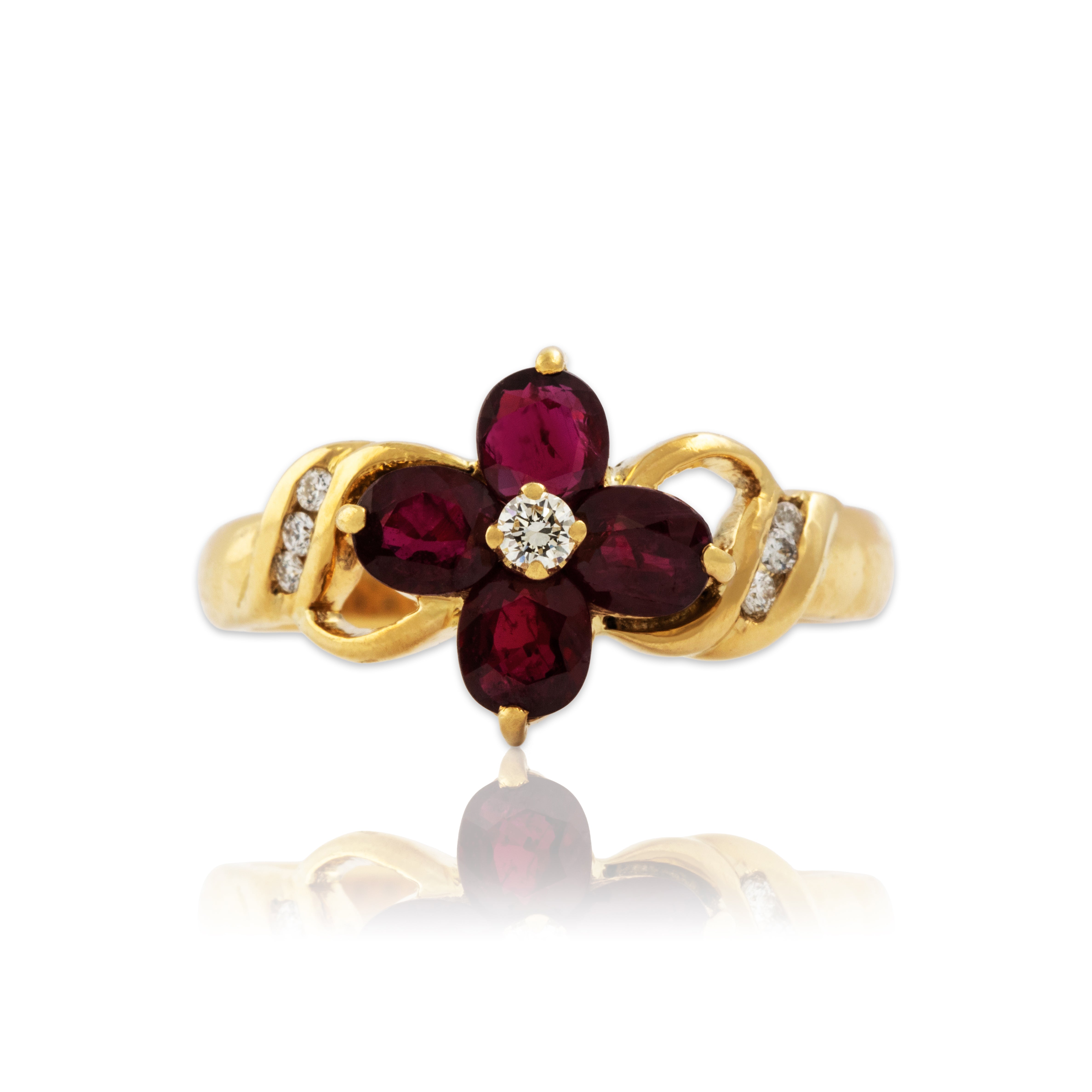 Vintage 18k Yellow Gold 1cttw Ruby Diamond Twisting Shoulder Flower Ring - Close-up view