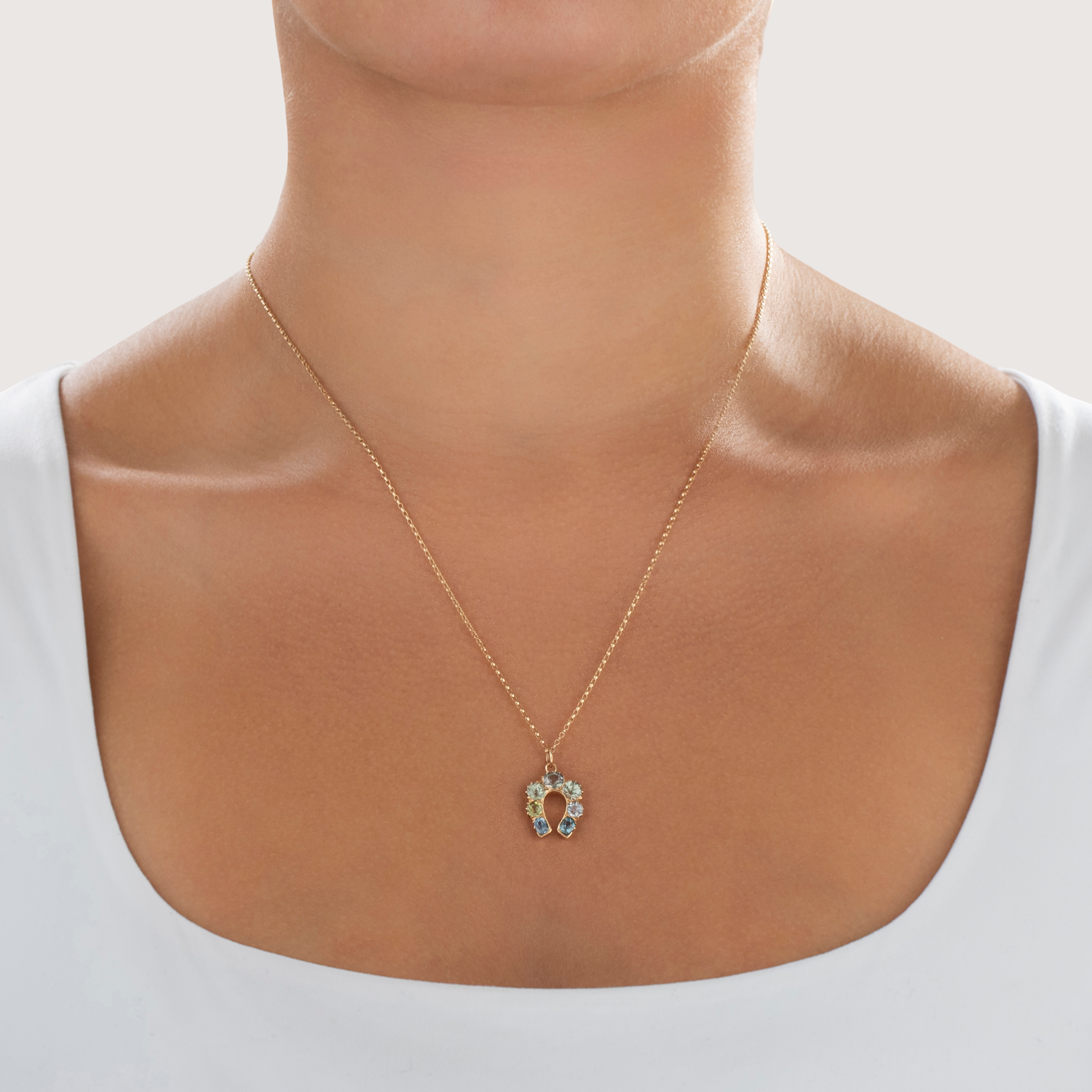 Antique Superb 14k Yellow Gold 2.37cttw Blue & Green Sapphire Horseshoe Pendant