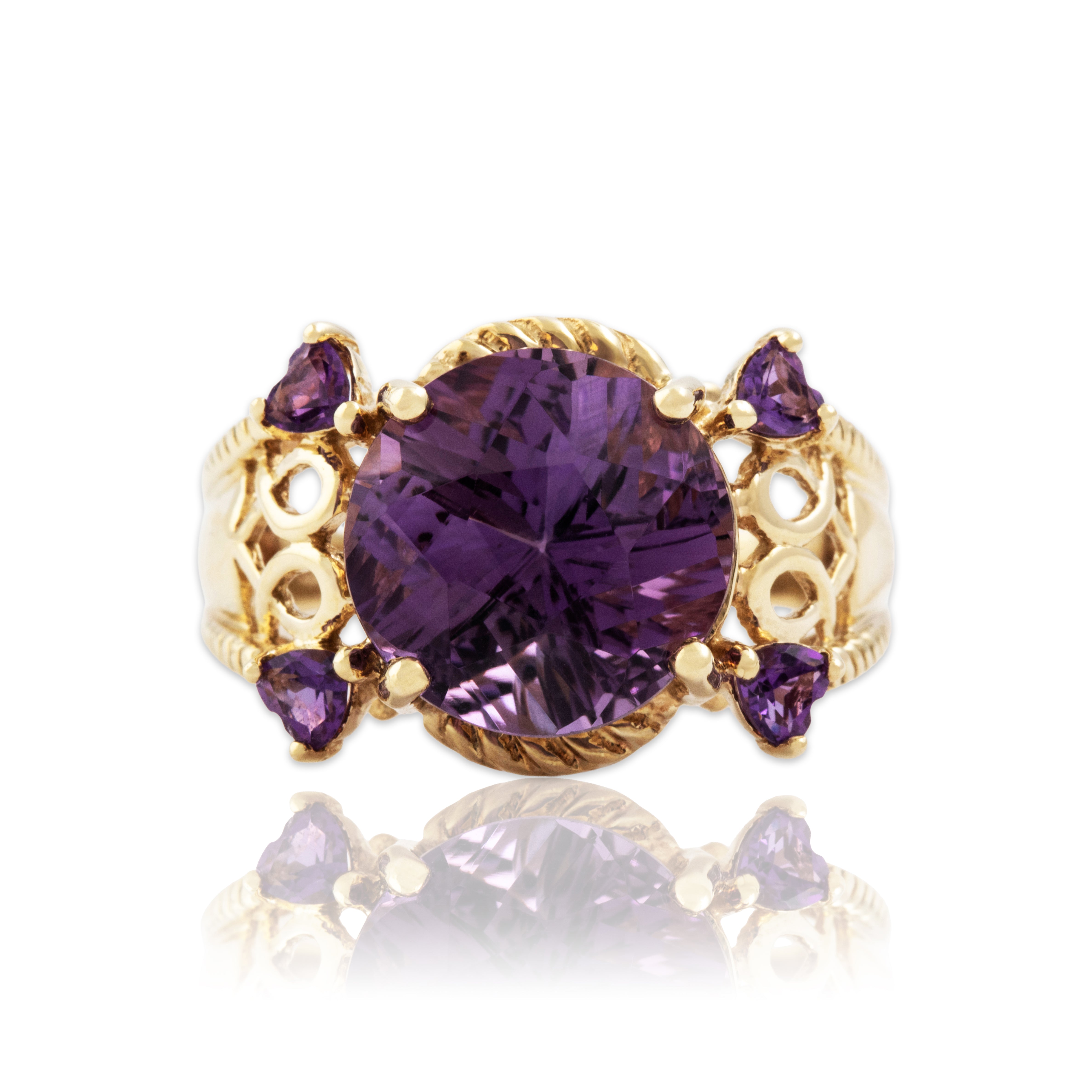 Vintage 10k Yellow Gold 5.8cttw Amethyst Pretty Cabled Heart Ring - Close-up view