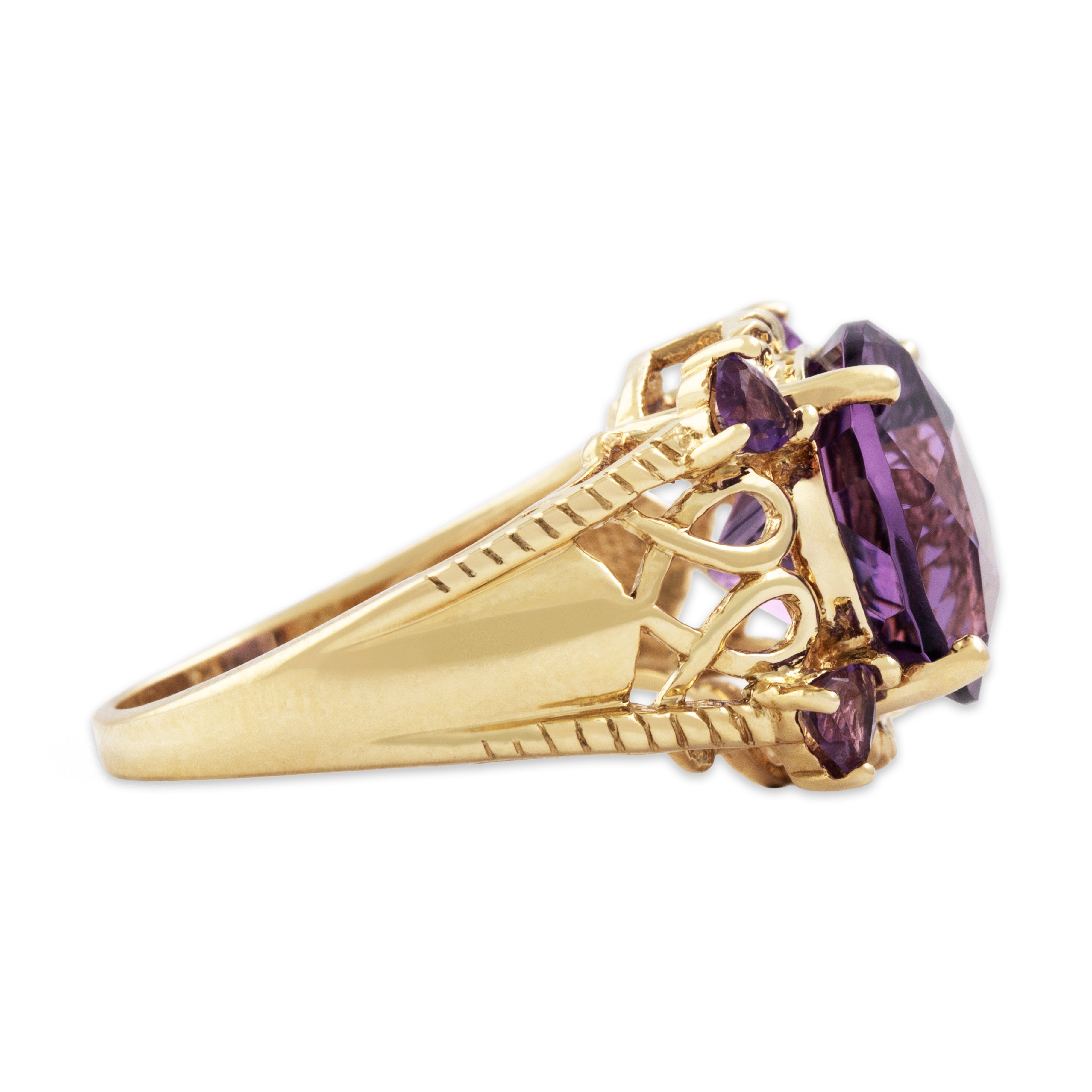 Vintage 10k Yellow Gold 5.8cttw Amethyst Pretty Cabled Heart Ring - Side view