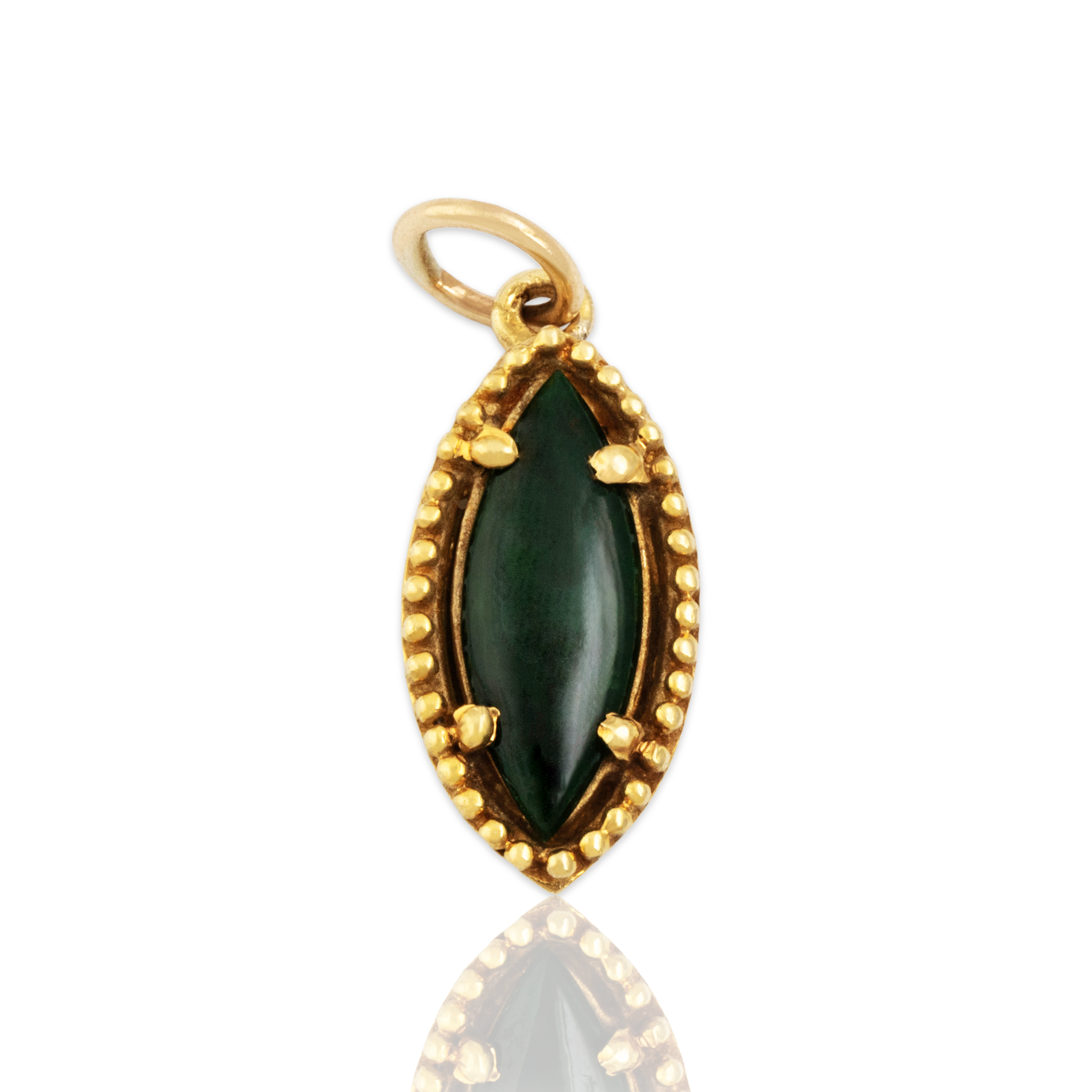 Vintage 18k Yellow Gold Jade Pretty Dotted Navette Pendant