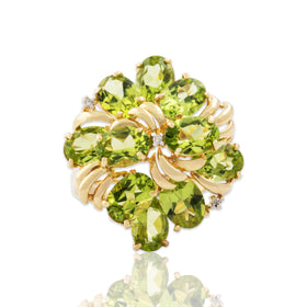 Vintage 14k Yellow Gold 8cttw Peridot Diamond Swirling Statement Ring 6.50