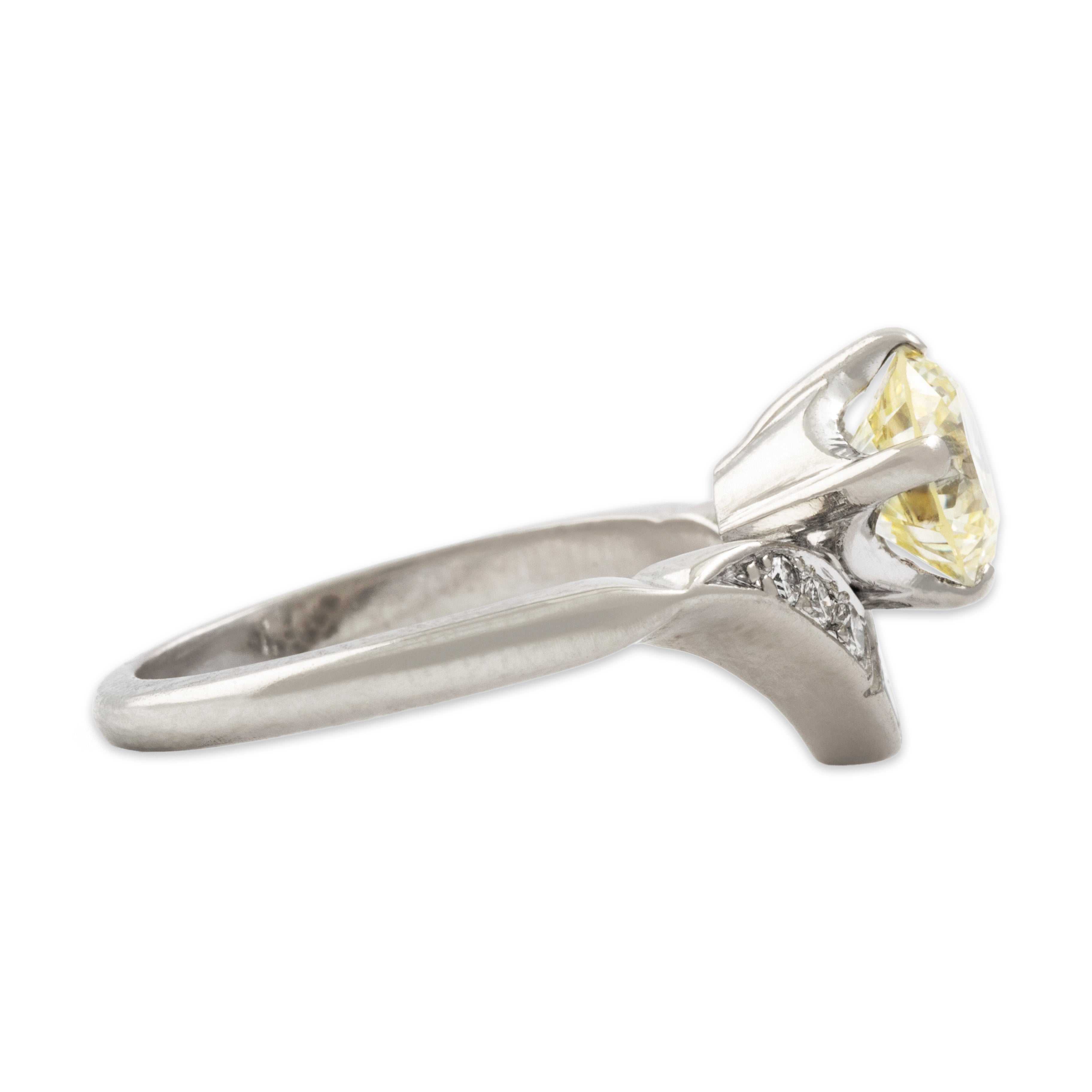 Vintage 14k White Gold 1.442cttw Faint Yellow & White Diamond Stunning Ring - Side view