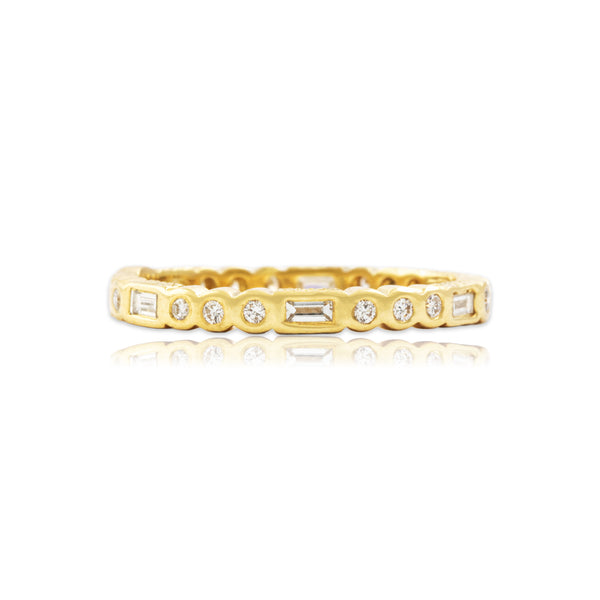 Vintage 18k Yellow Gold .648cttw Diamond Mixed-Cut Eternity Band Ring 9.25