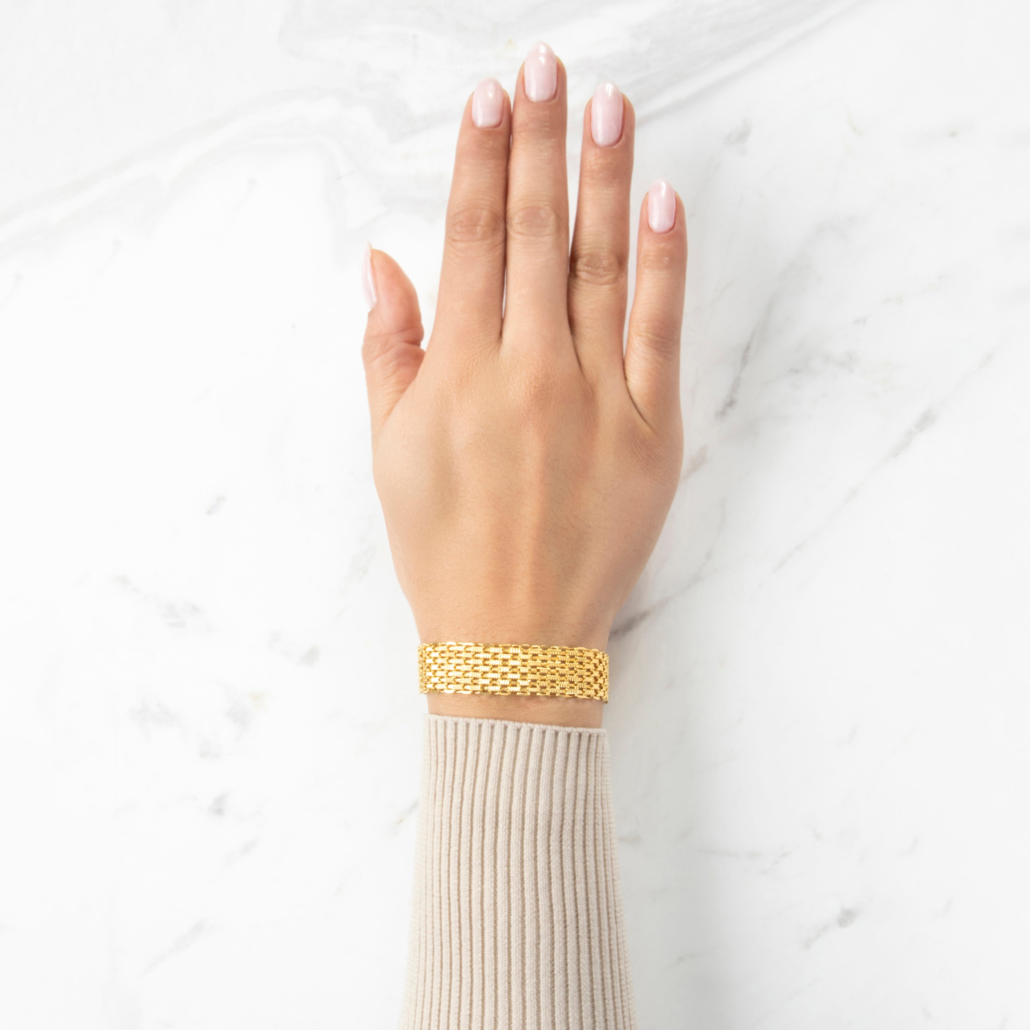 Vintage 14k Yellow Gold Incredible Mesh Link Bracelet - On model view