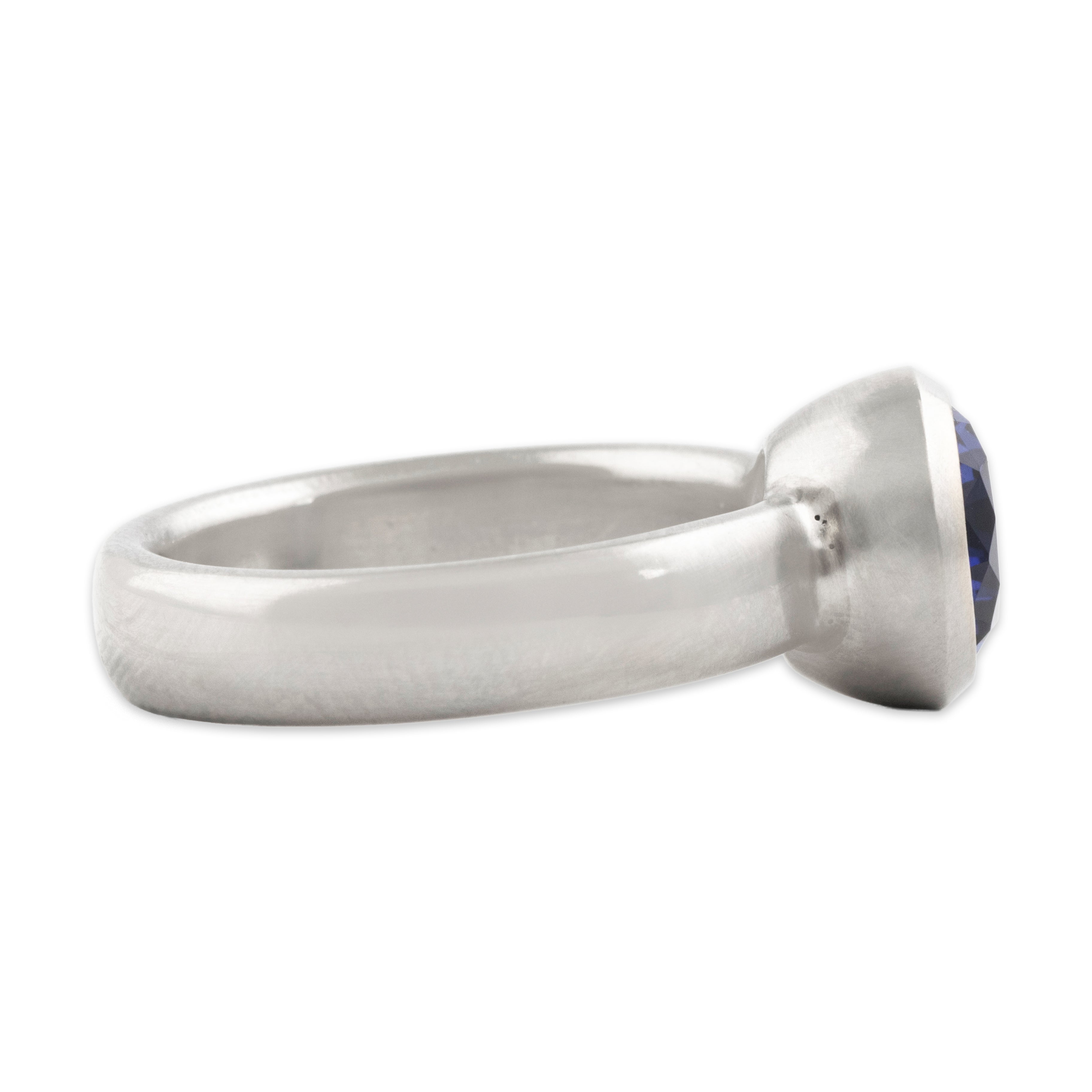 Vintage Heavy Platinum 1.97ct Synthetic Sapphire Brushed Bezel-Set Ring - Side view