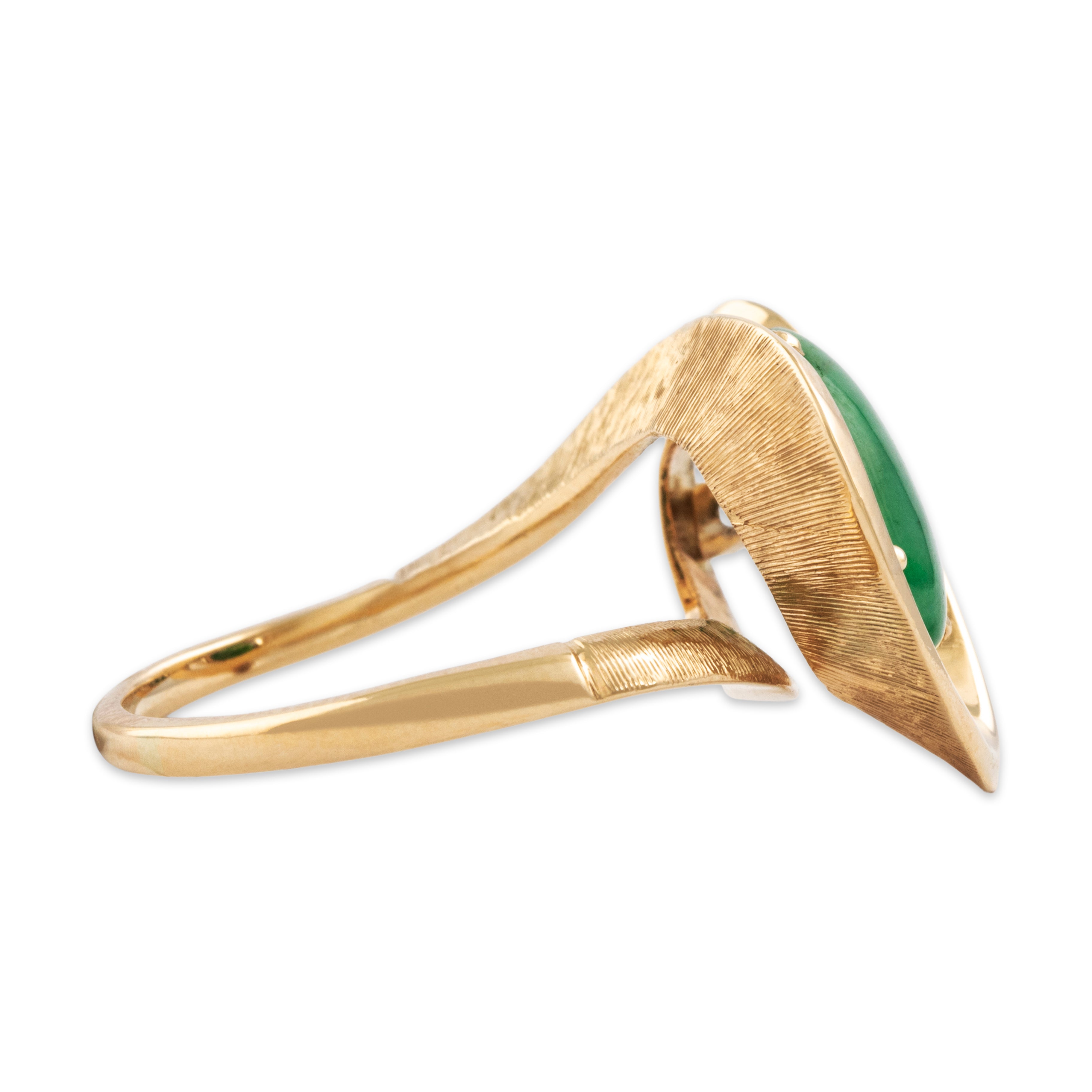 Vintage 14k Yellow Gold 2.6ct Jade Diamond Swirling Modernist Ring - Side view