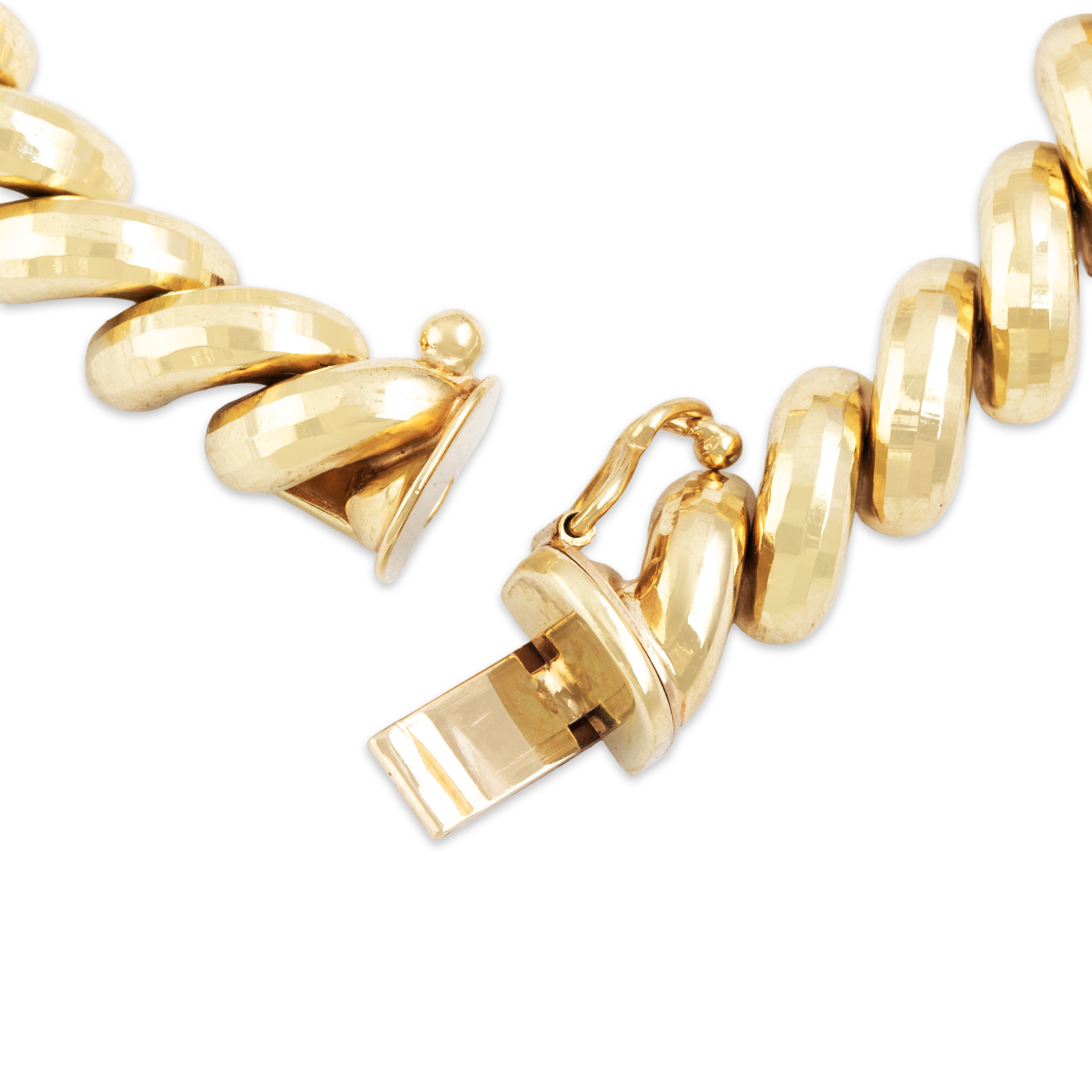 Vintage 10k Yellow Gold Textured San Marco Chain Bracelet - clasp view