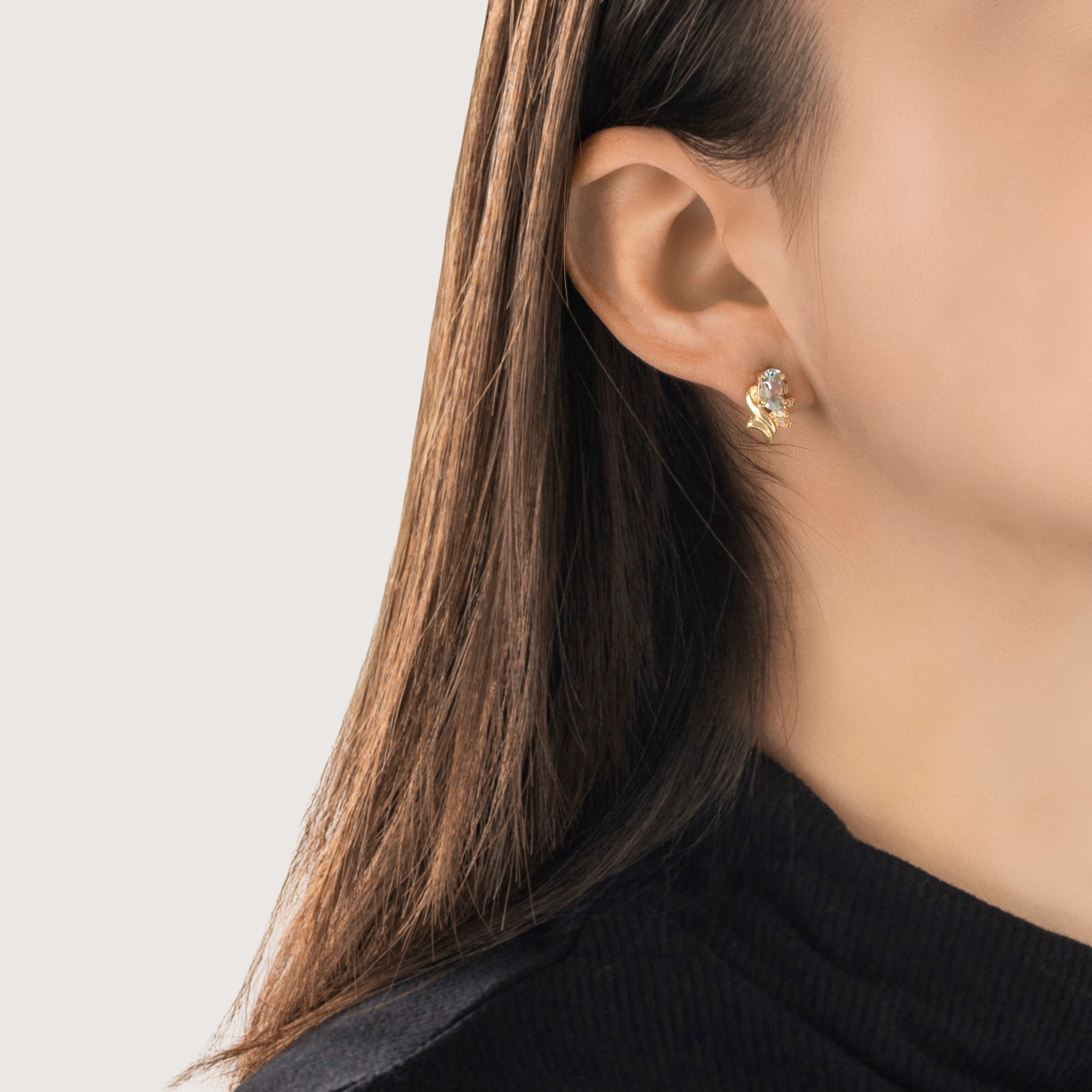 Vintage 14k Yellow Gold 1.22cttw Aquamarine Diamond Wonderful Earrings - On model view